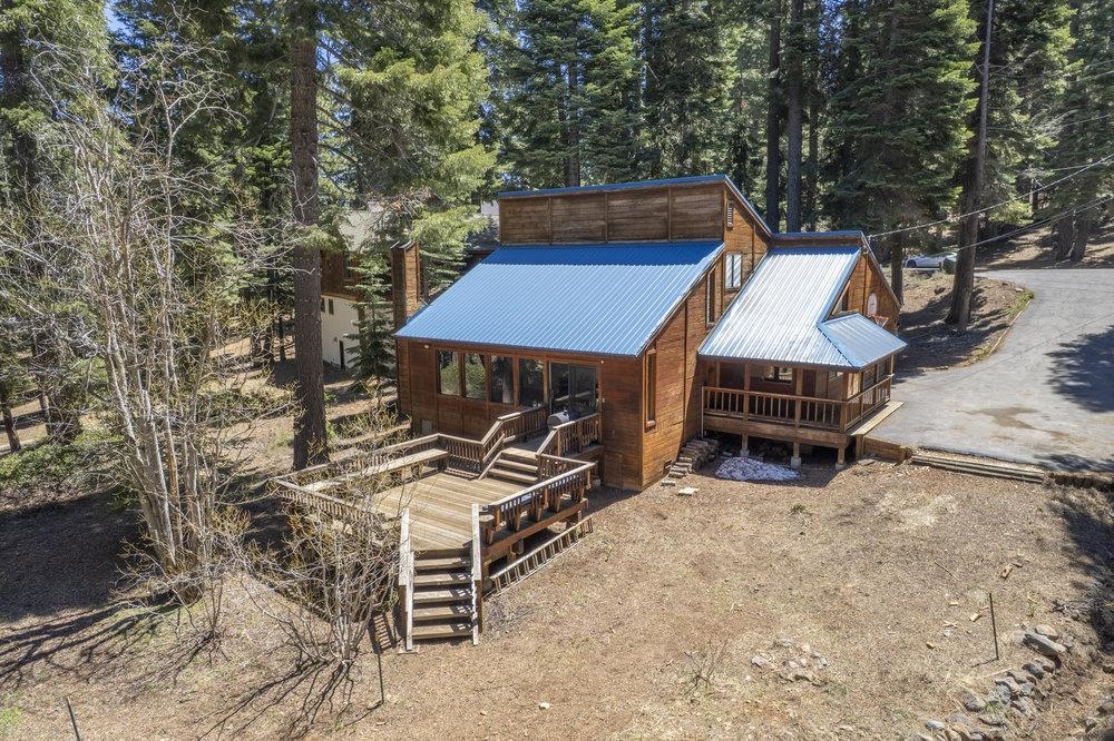 10498 Whiskey Jack Court