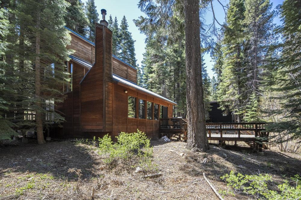 10498 Whiskey Jack Court