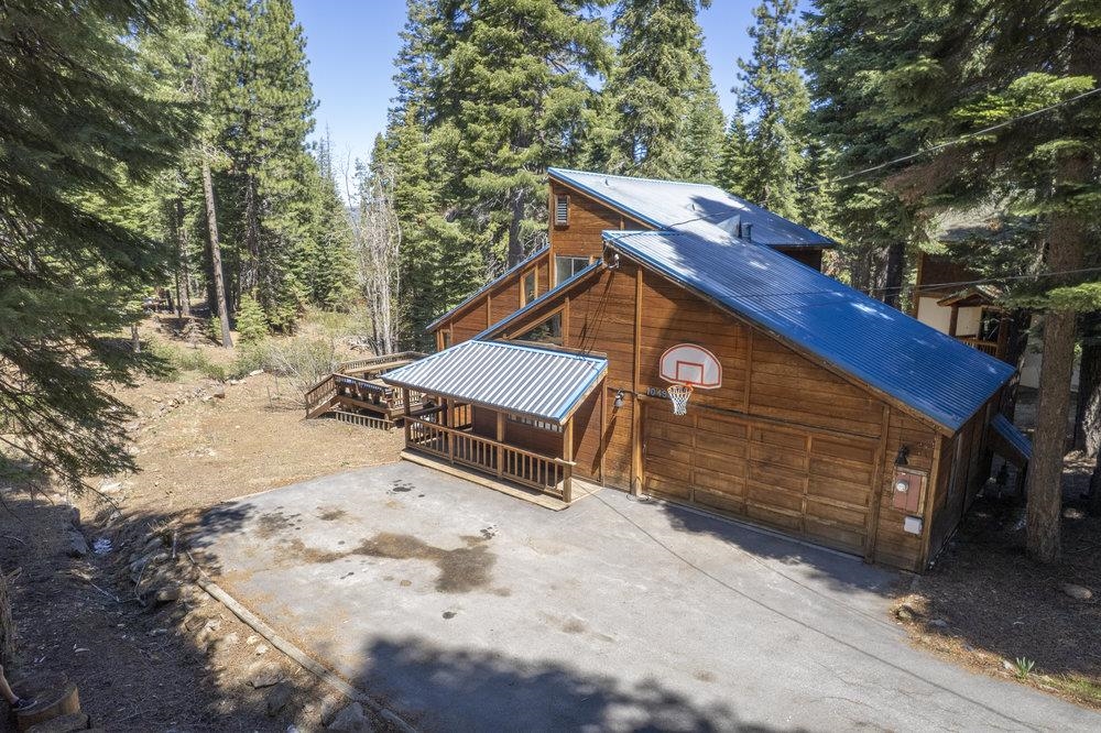 10498 Whiskey Jack Court
