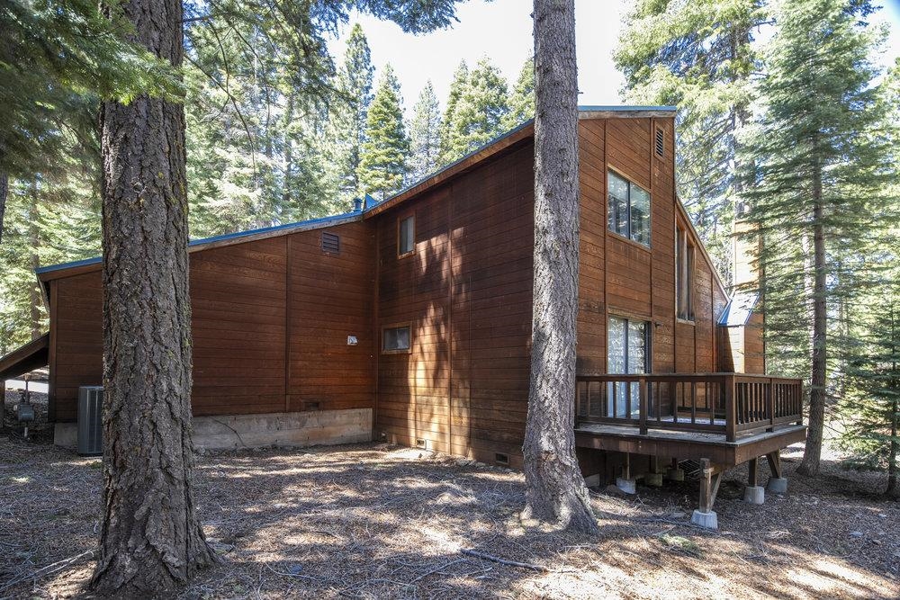 10498 Whiskey Jack Court