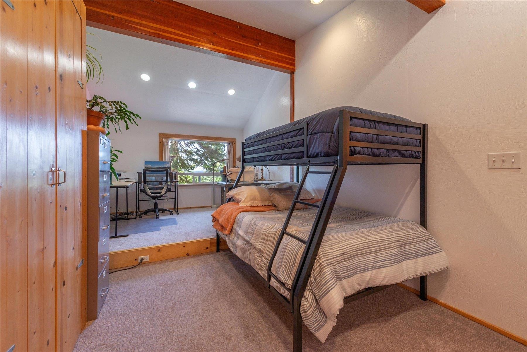 1460 Tahoe Park Heights Drive