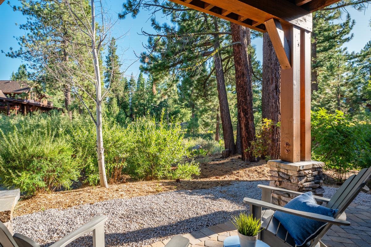 10235 Valmont Trail