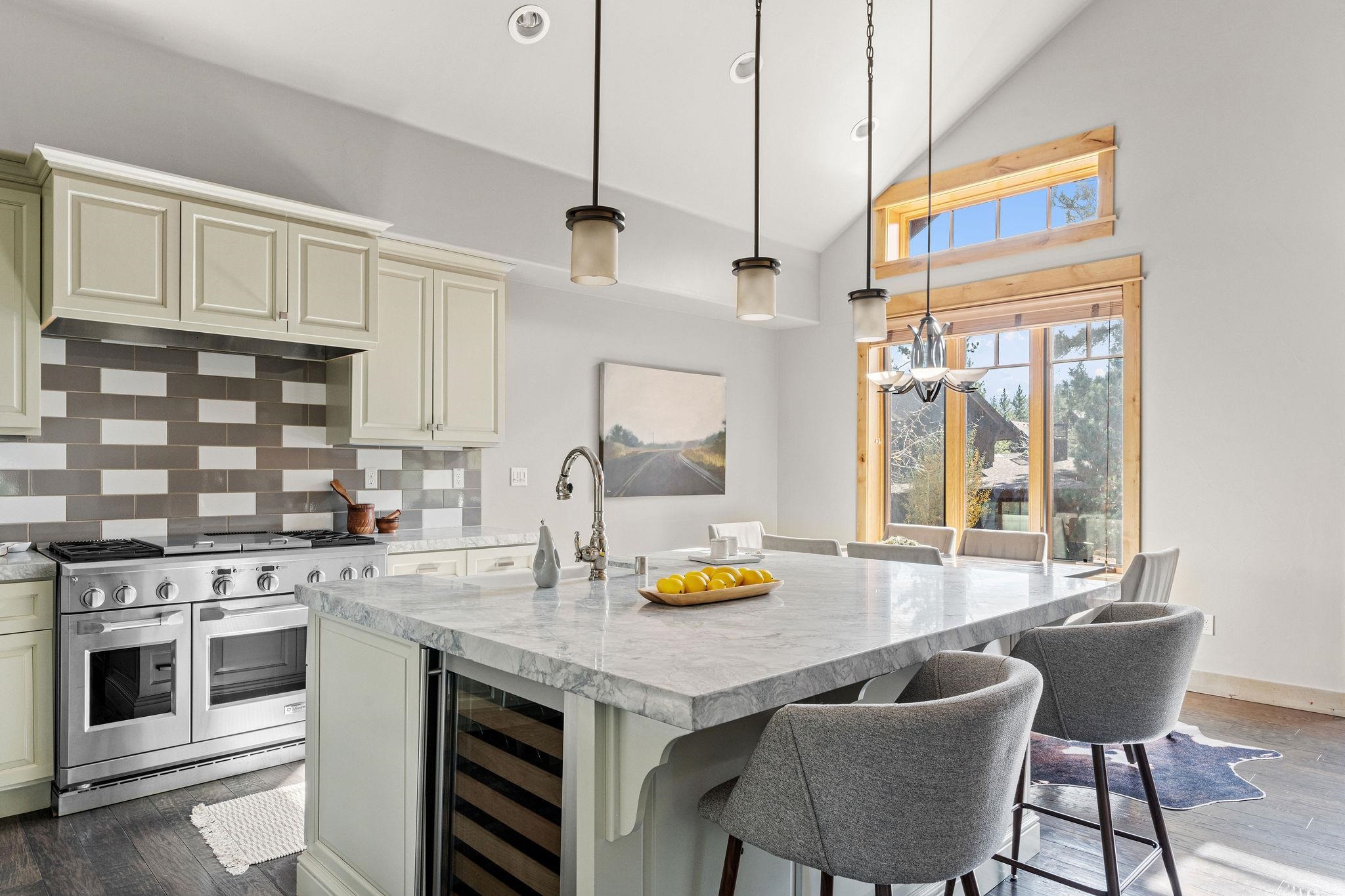 10235 Valmont Trail