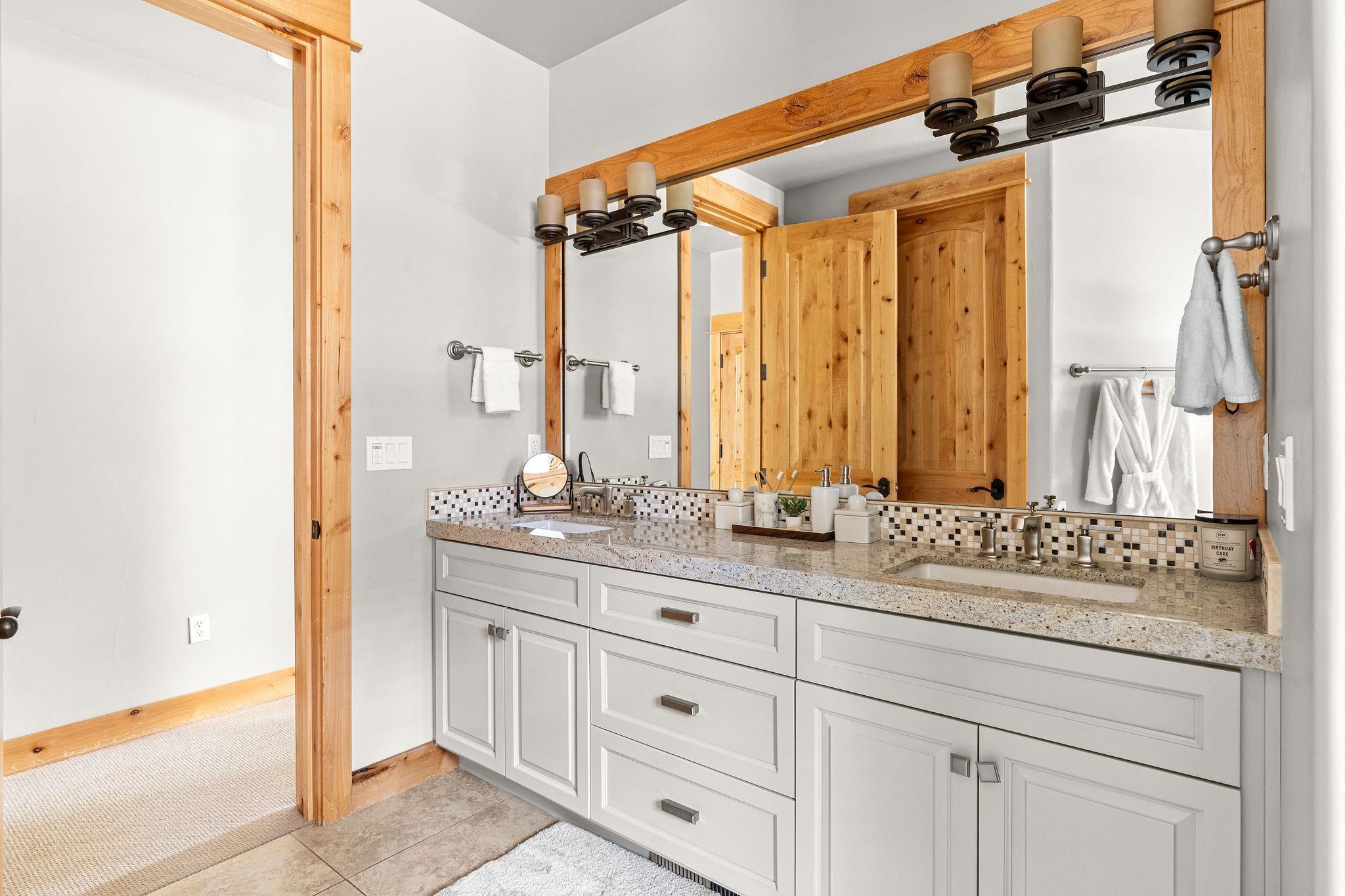 10235 Valmont Trail