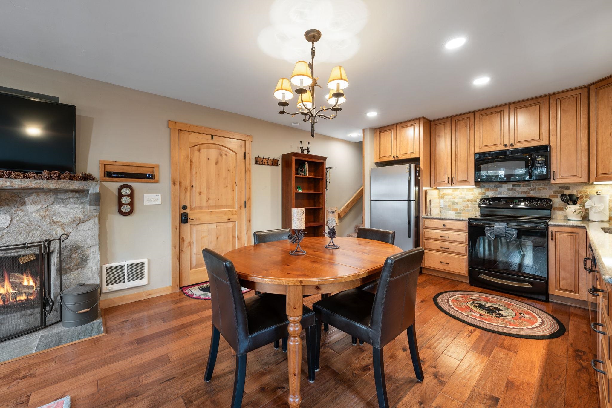 11711 Snowpeak Way Unit: 555