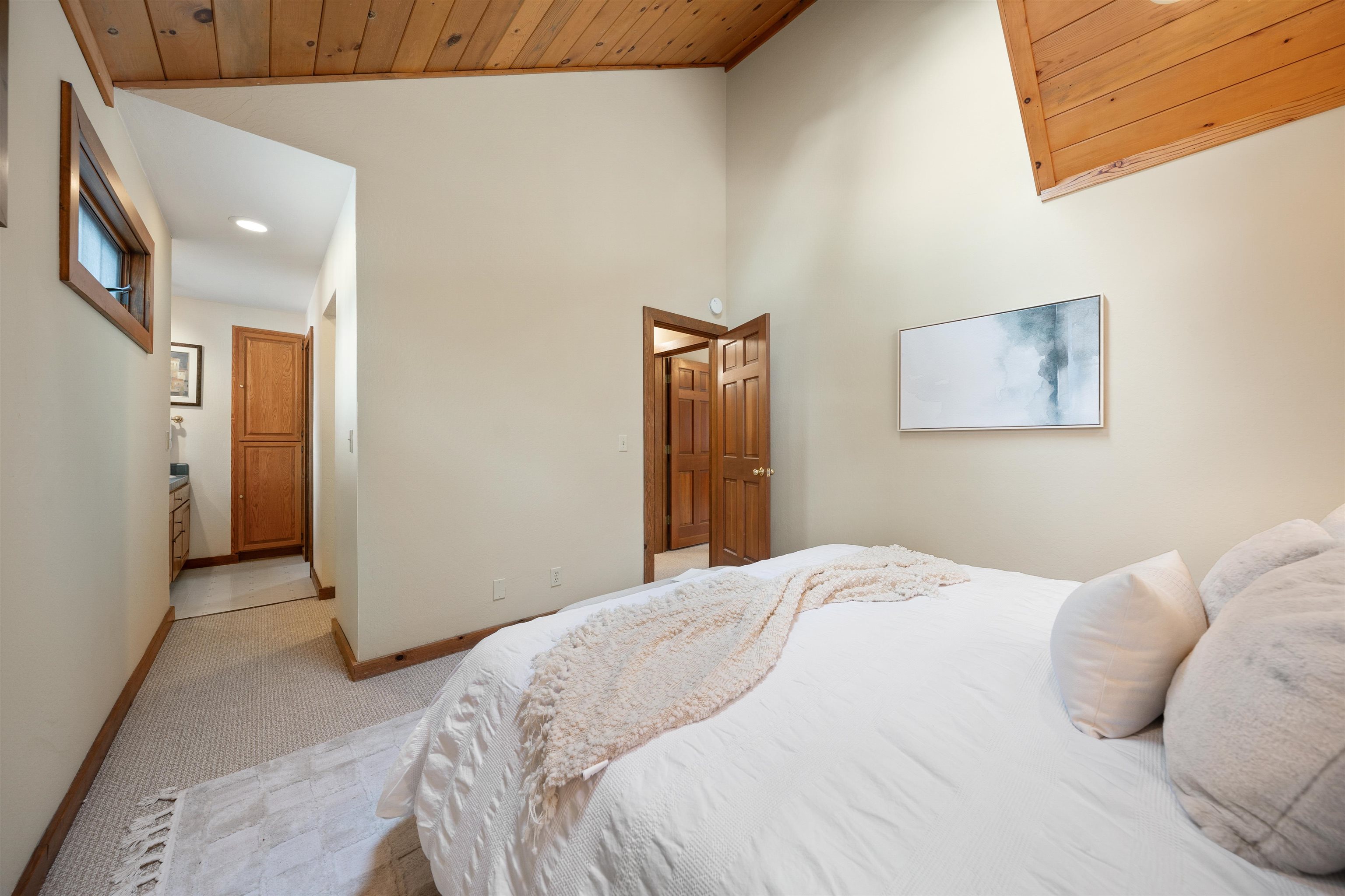 11909 Bavarian Way Unit: 8