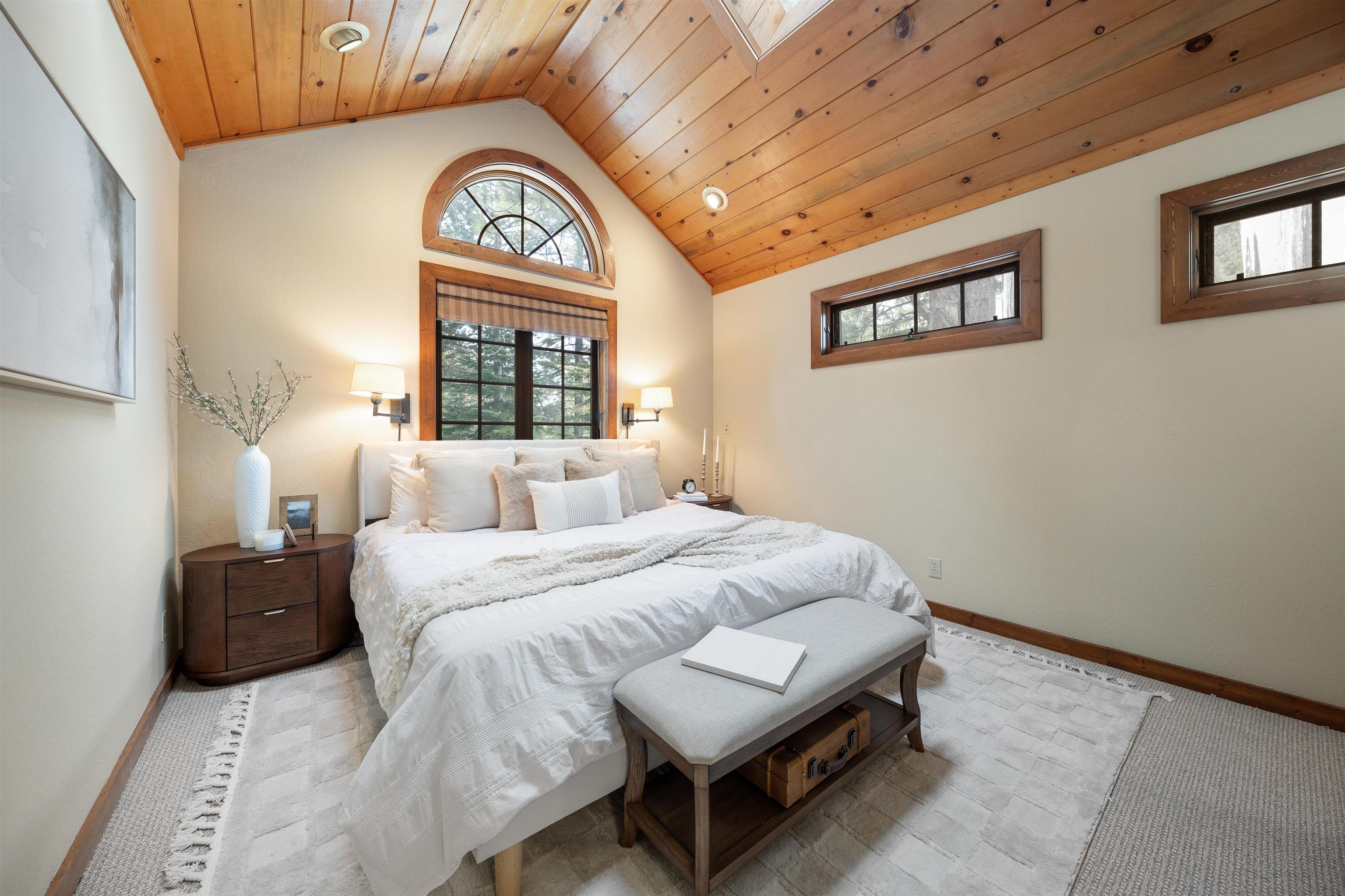 11909 Bavarian Way Unit: 8