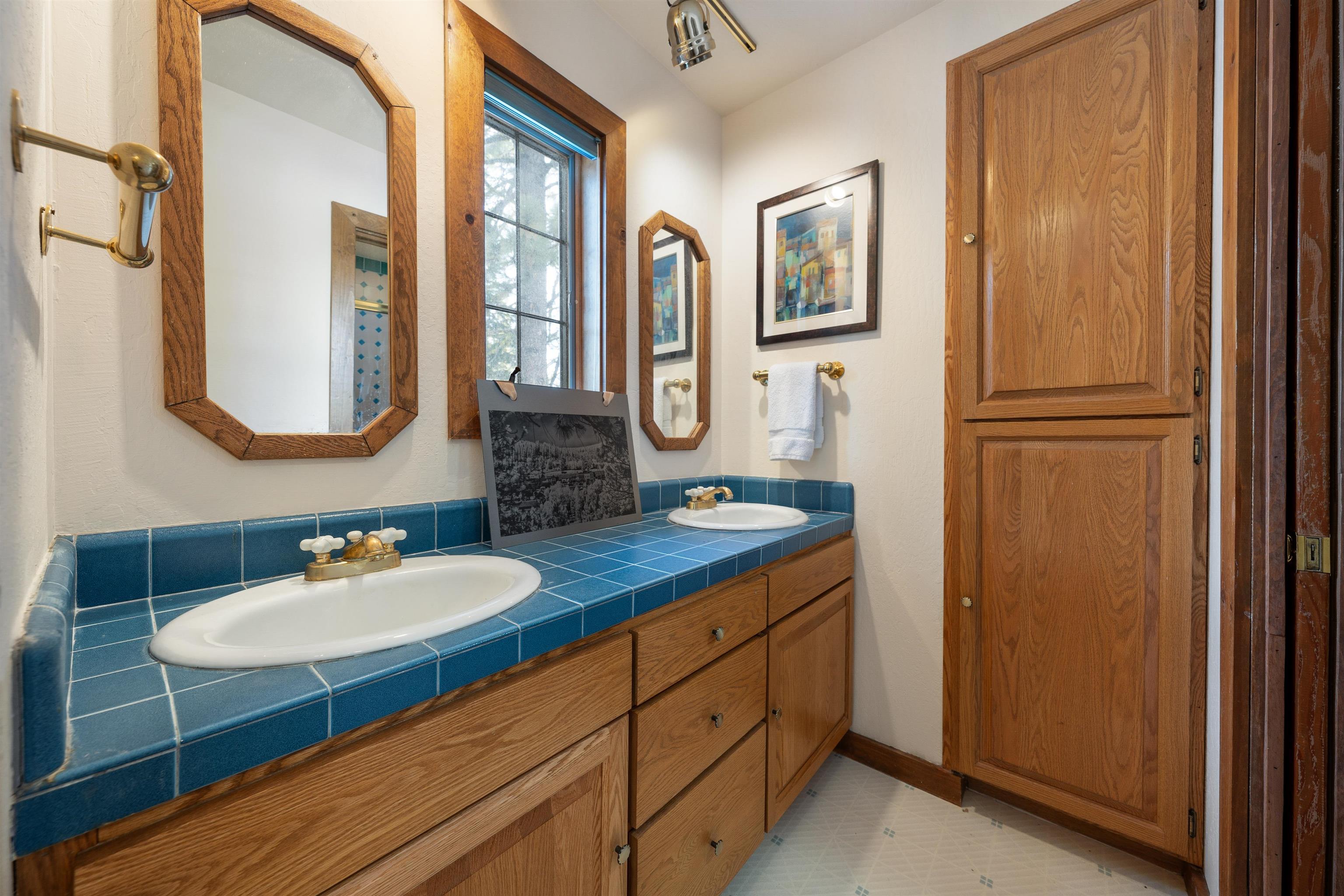 11909 Bavarian Way Unit: 8