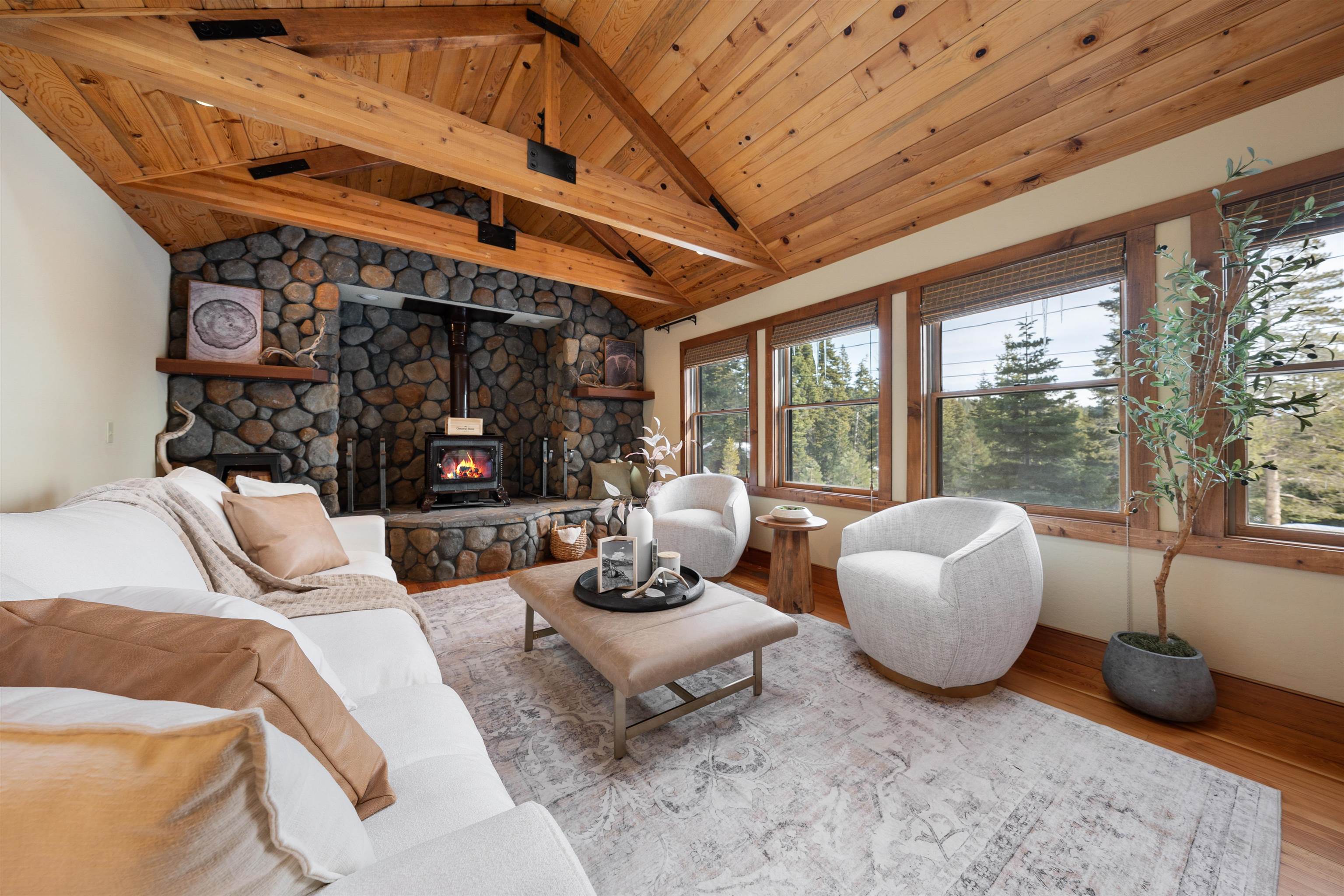 11909 Bavarian Way Unit: 8