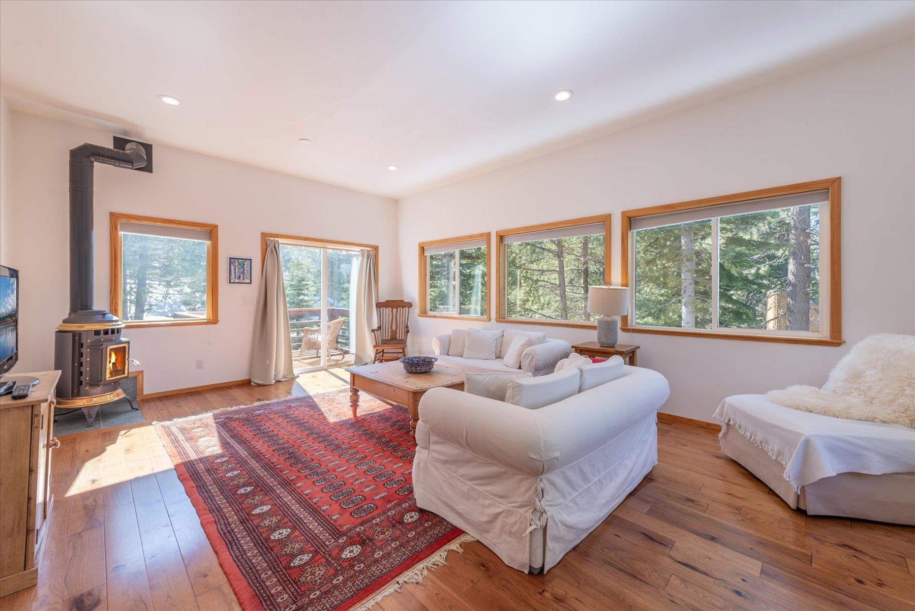 15407 Wolfgang Road