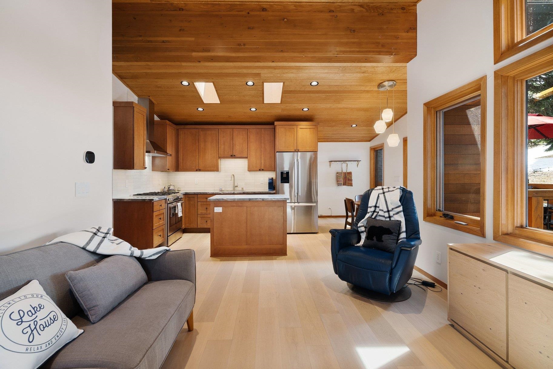 14075 Herringbone Way