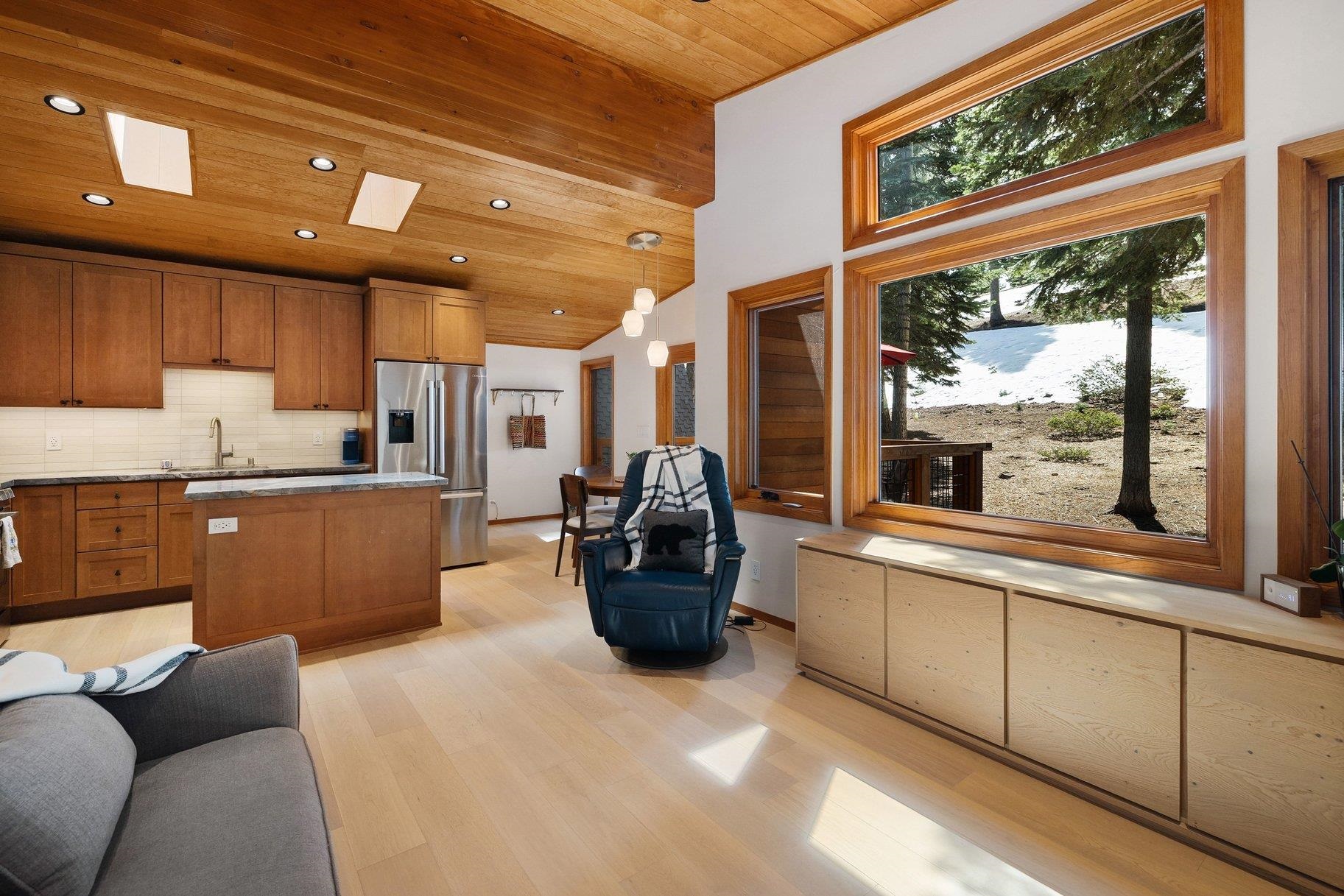 14075 Herringbone Way