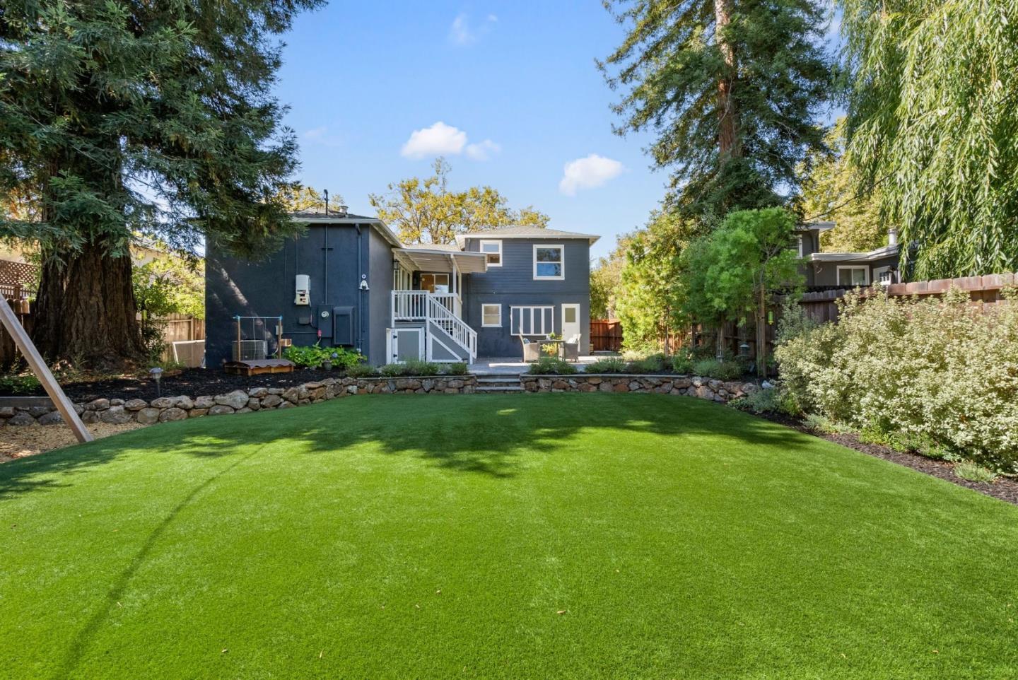 1825 Alameda De Las Pulgas