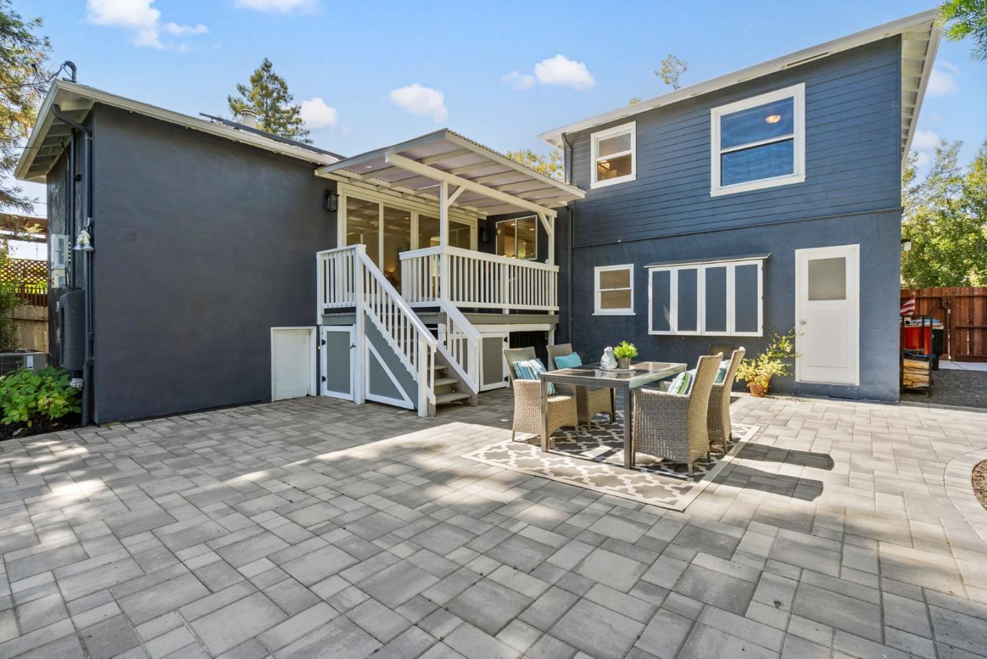 1825 Alameda De Las Pulgas