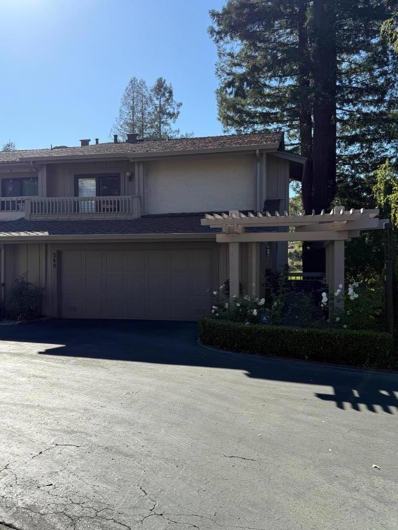 540 Sand Hill Circle