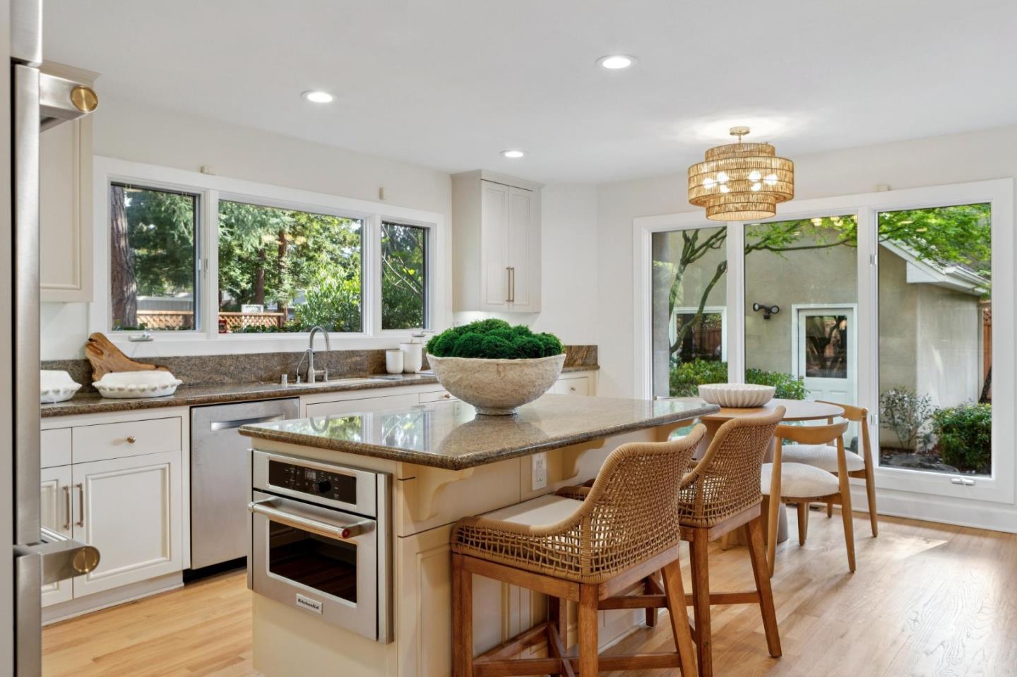 250 Selby Lane