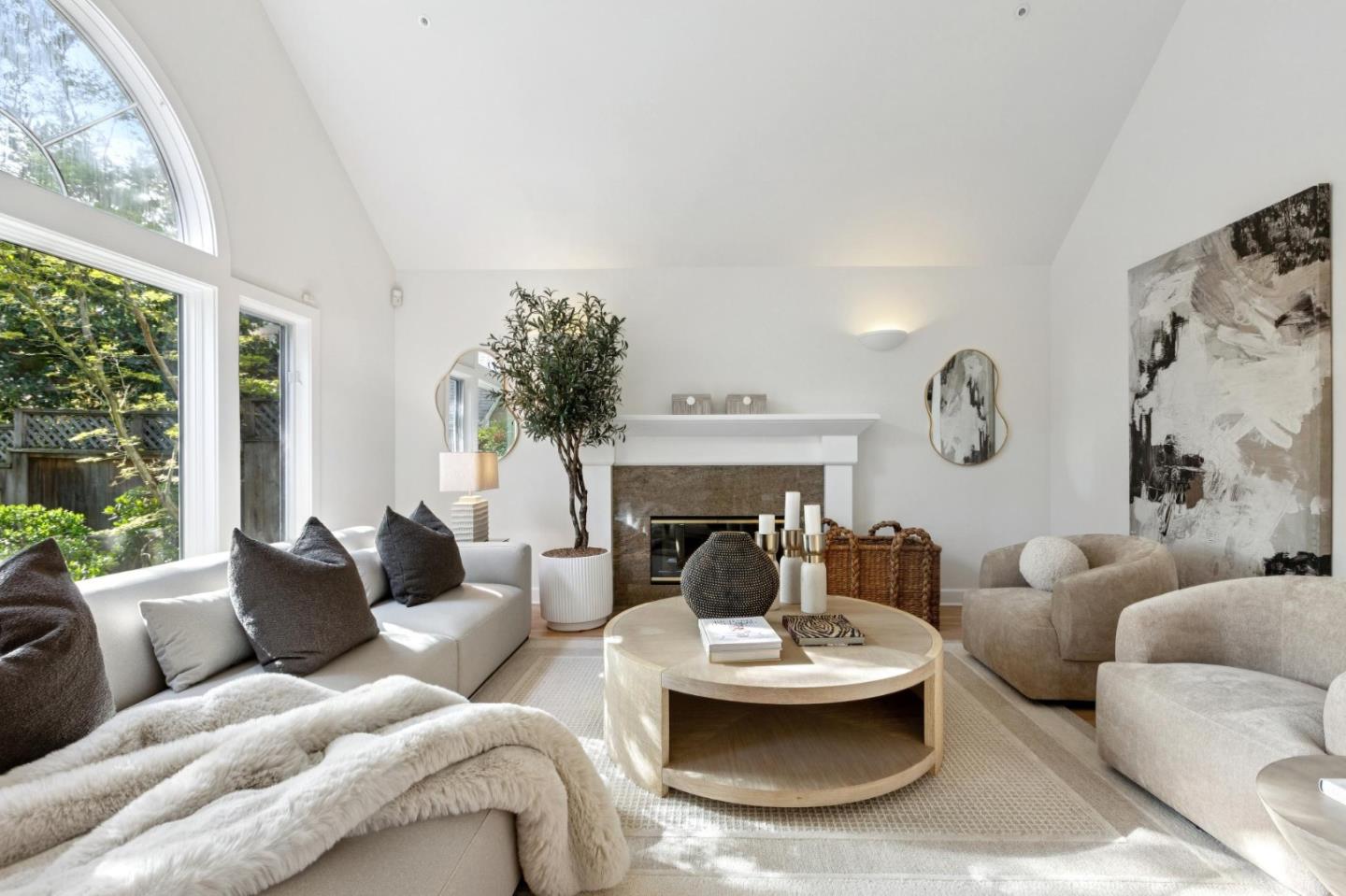 250 Selby Lane