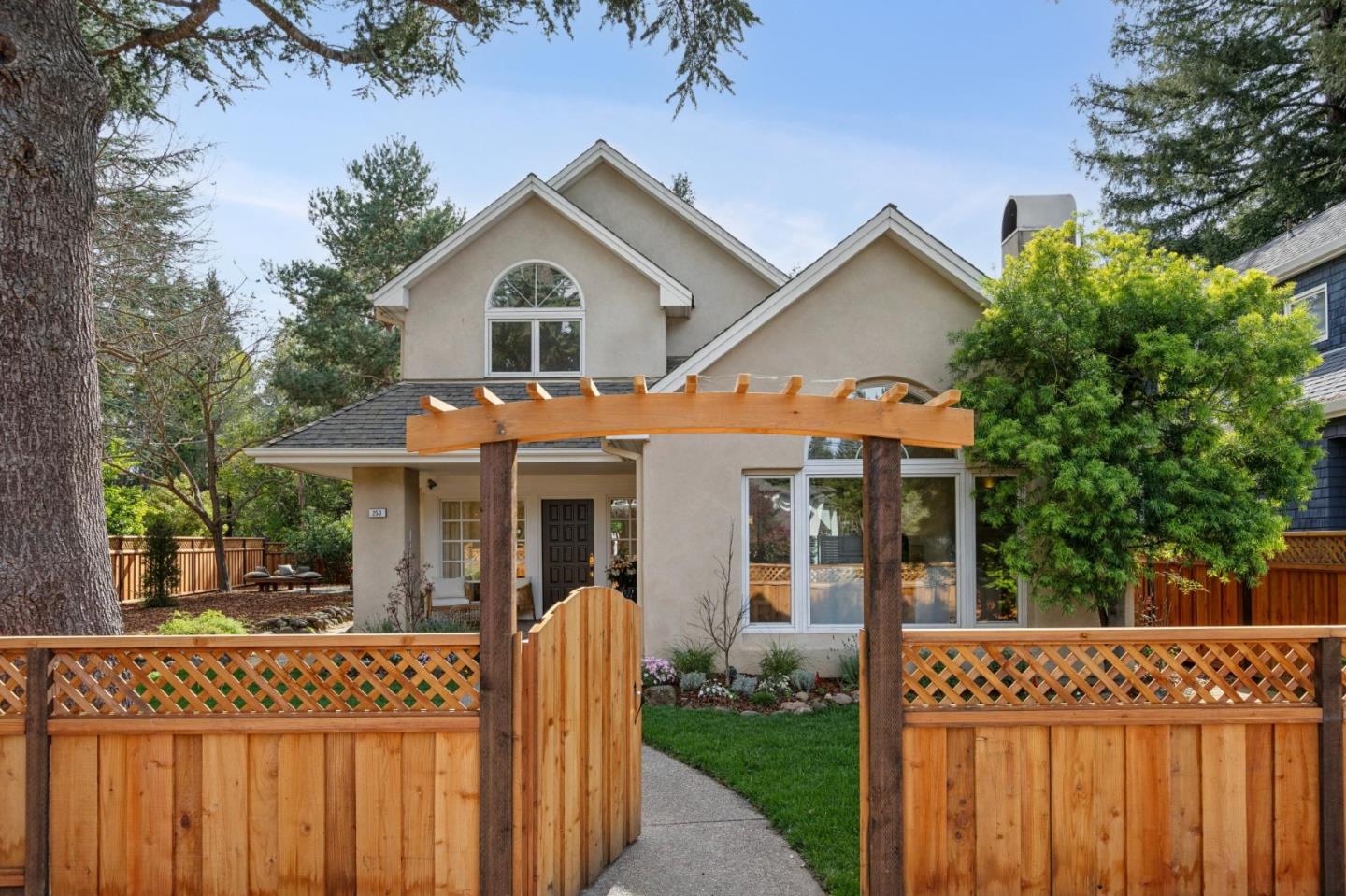 250 Selby Lane