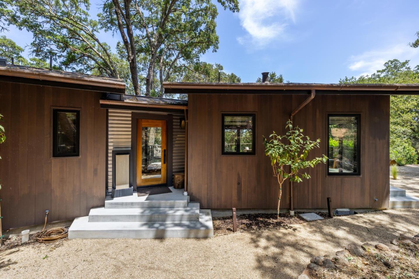 138 Bolivar Lane
