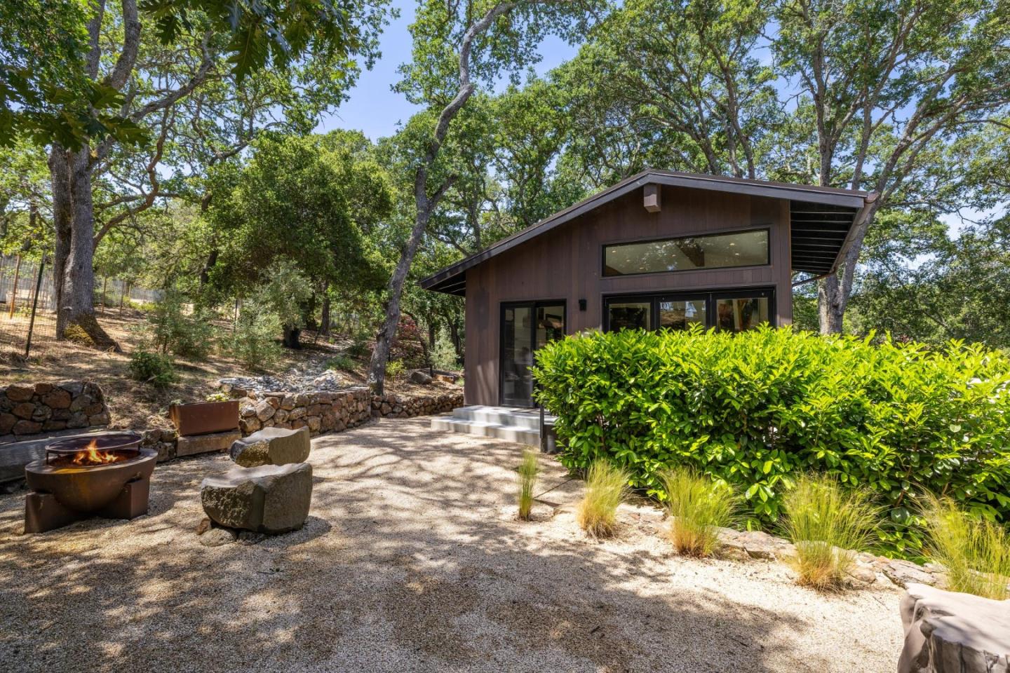138 Bolivar Lane