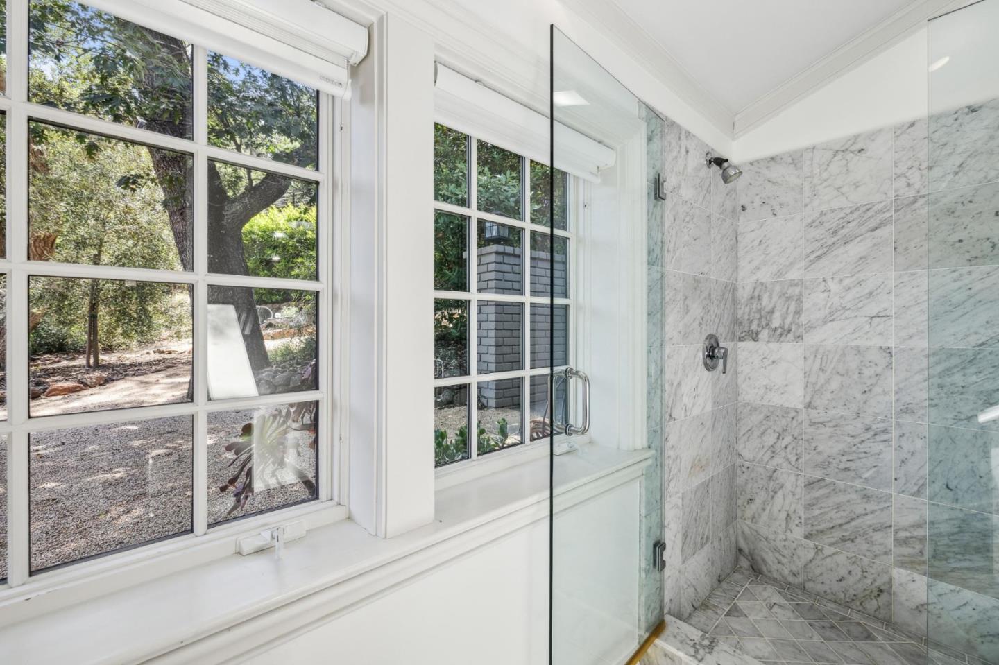 138 Bolivar Lane