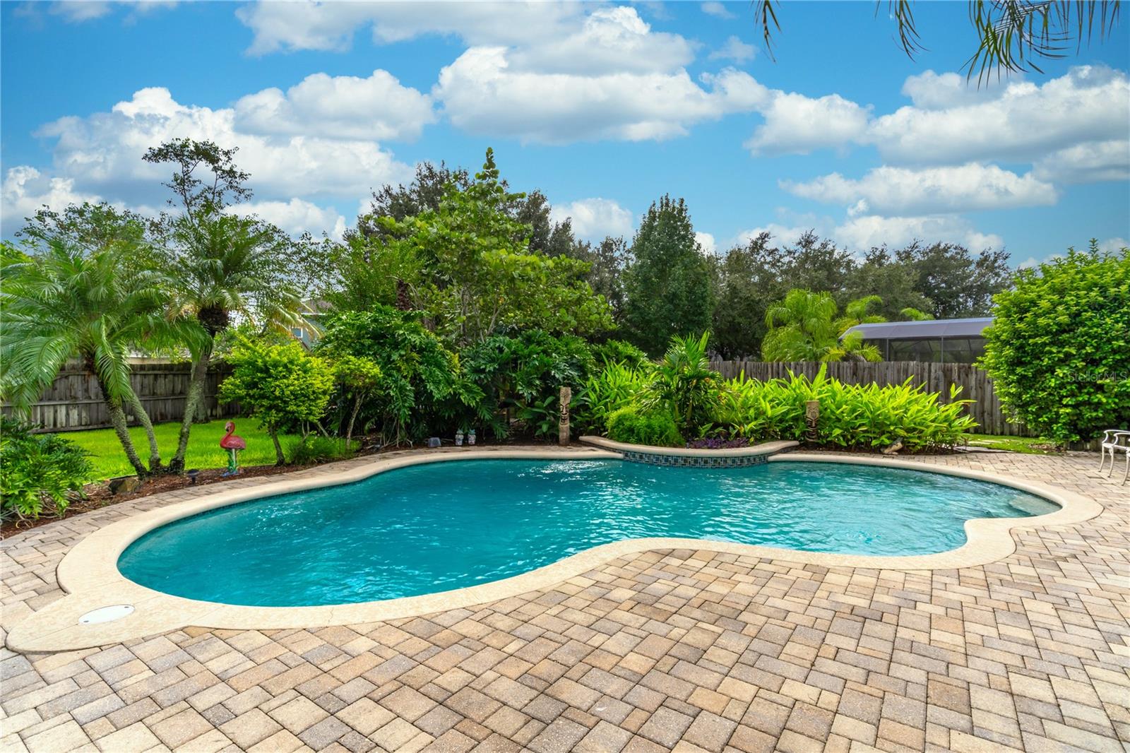 2098 CASCADES COVE DR