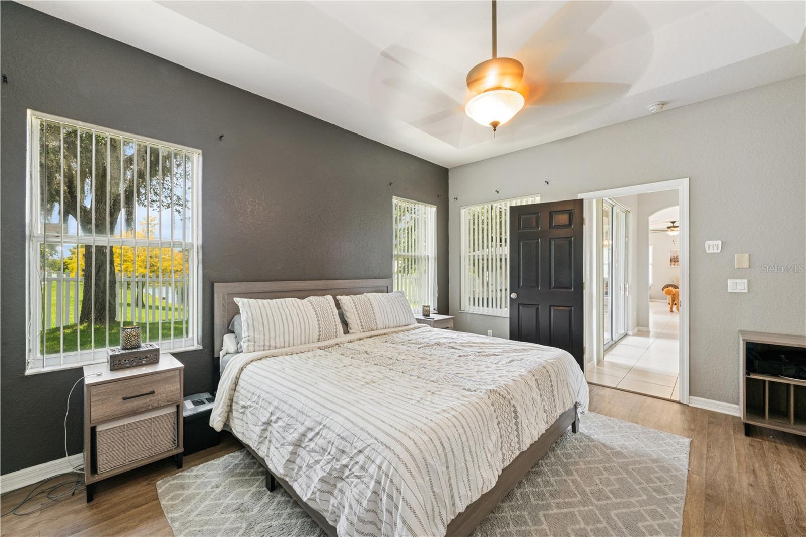 341 LAKE AMBERLEIGH DR