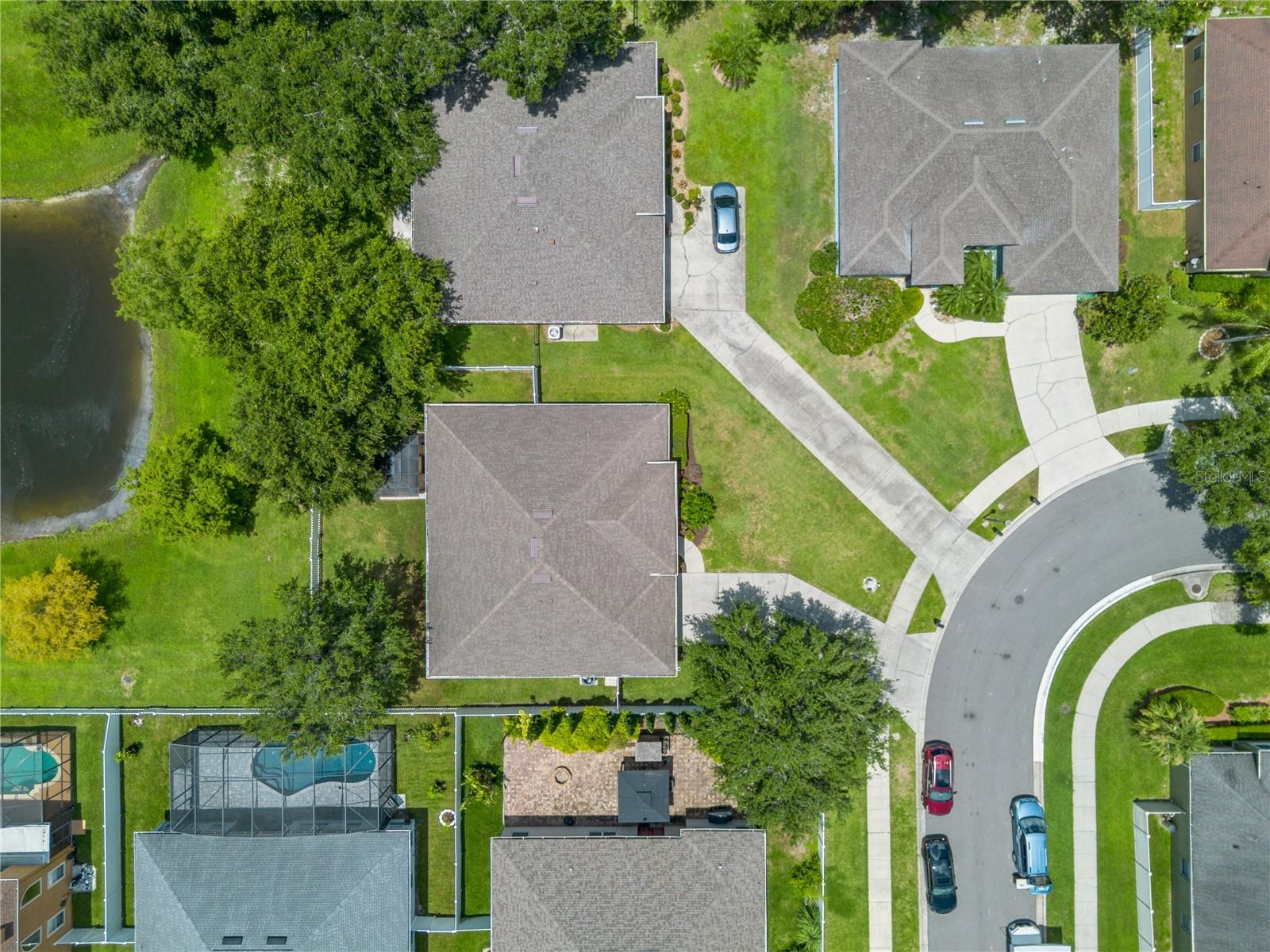 341 LAKE AMBERLEIGH DR