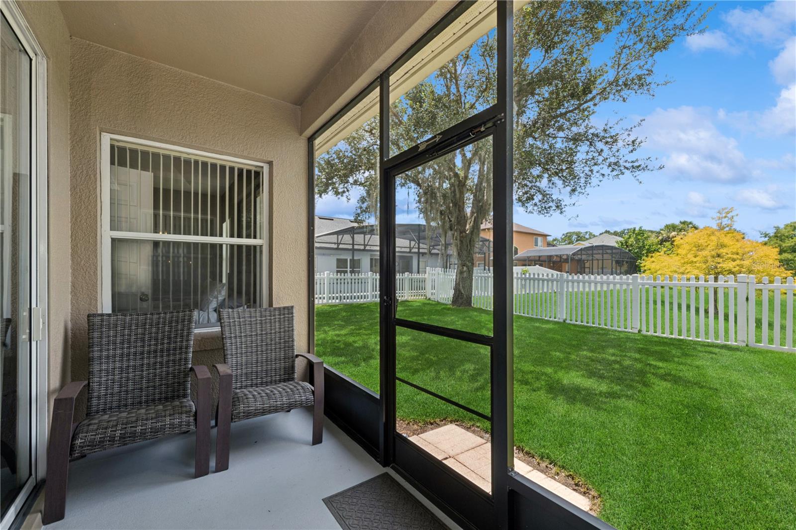 341 LAKE AMBERLEIGH DR