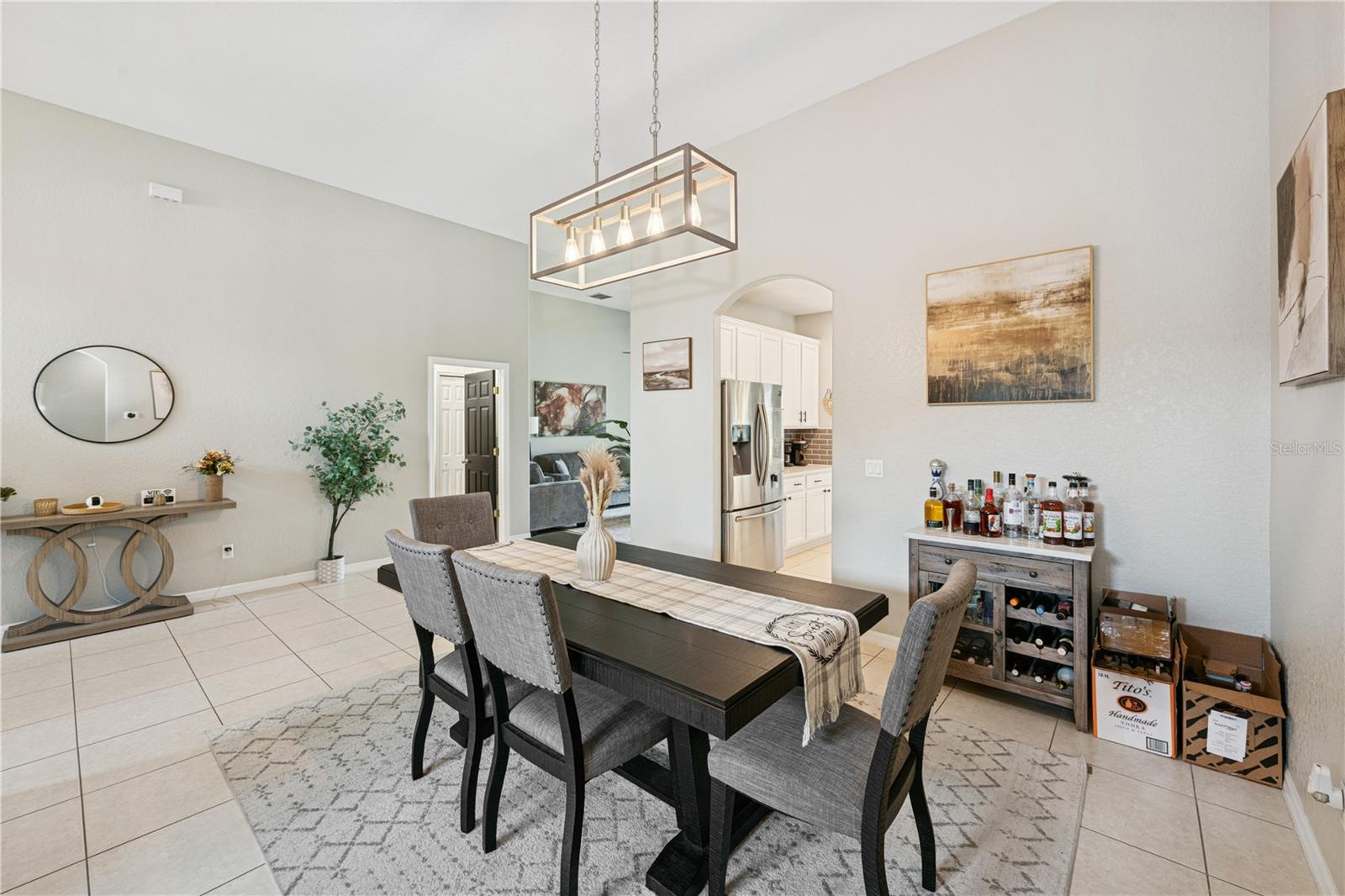 341 LAKE AMBERLEIGH DR