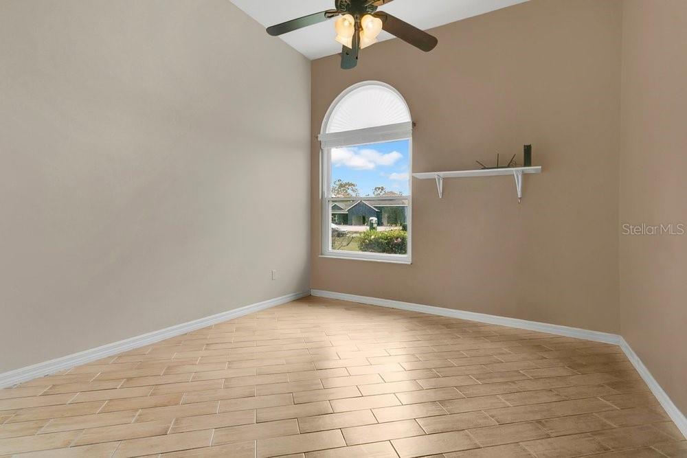 19409 MARDI GRAS ST