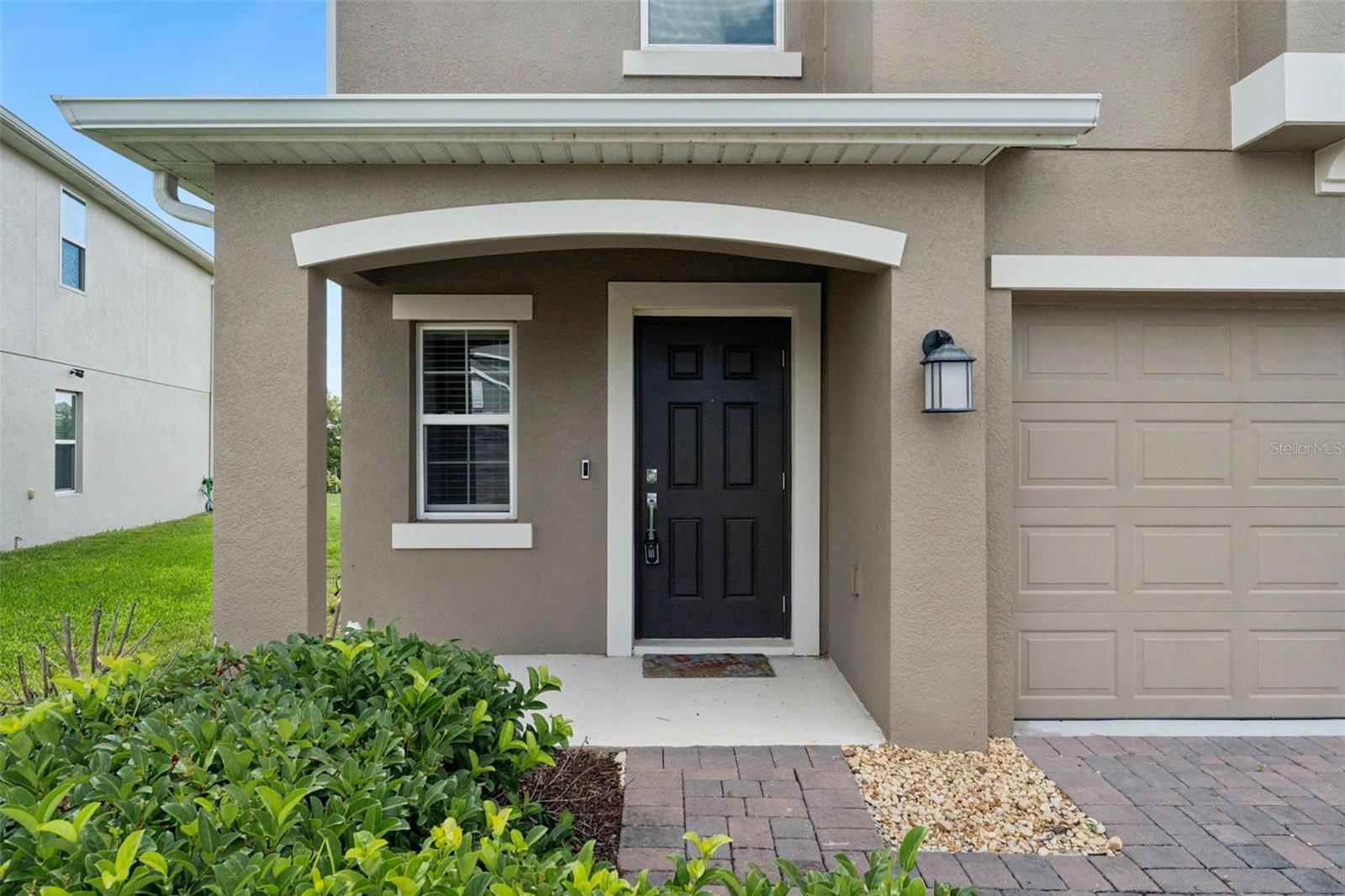 2932 MULLER OAK LOOP