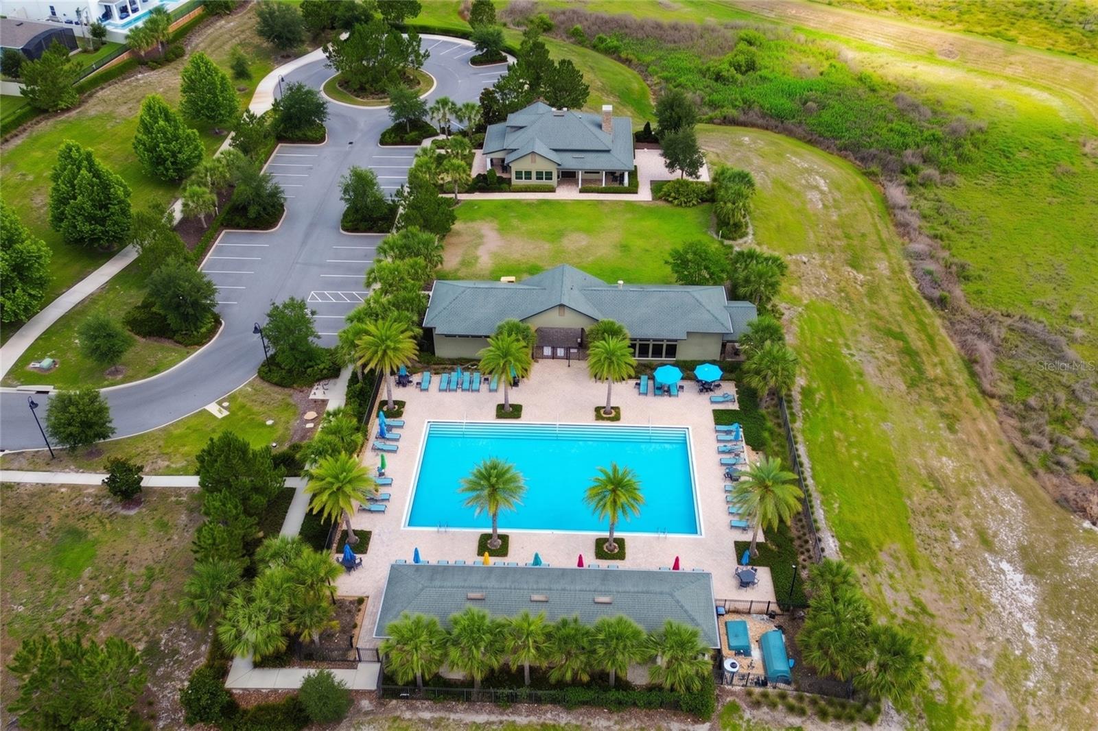 2932 MULLER OAK LOOP