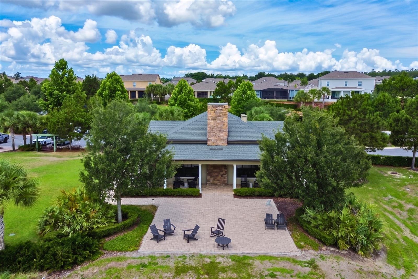 2932 MULLER OAK LOOP