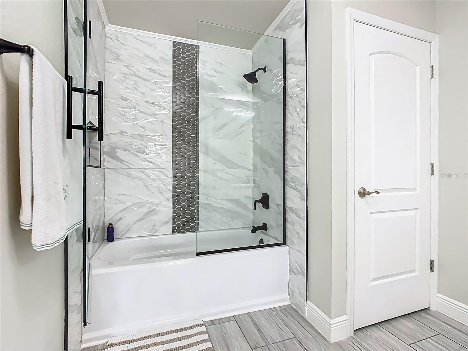 1803 N BLUE SKY BLVD