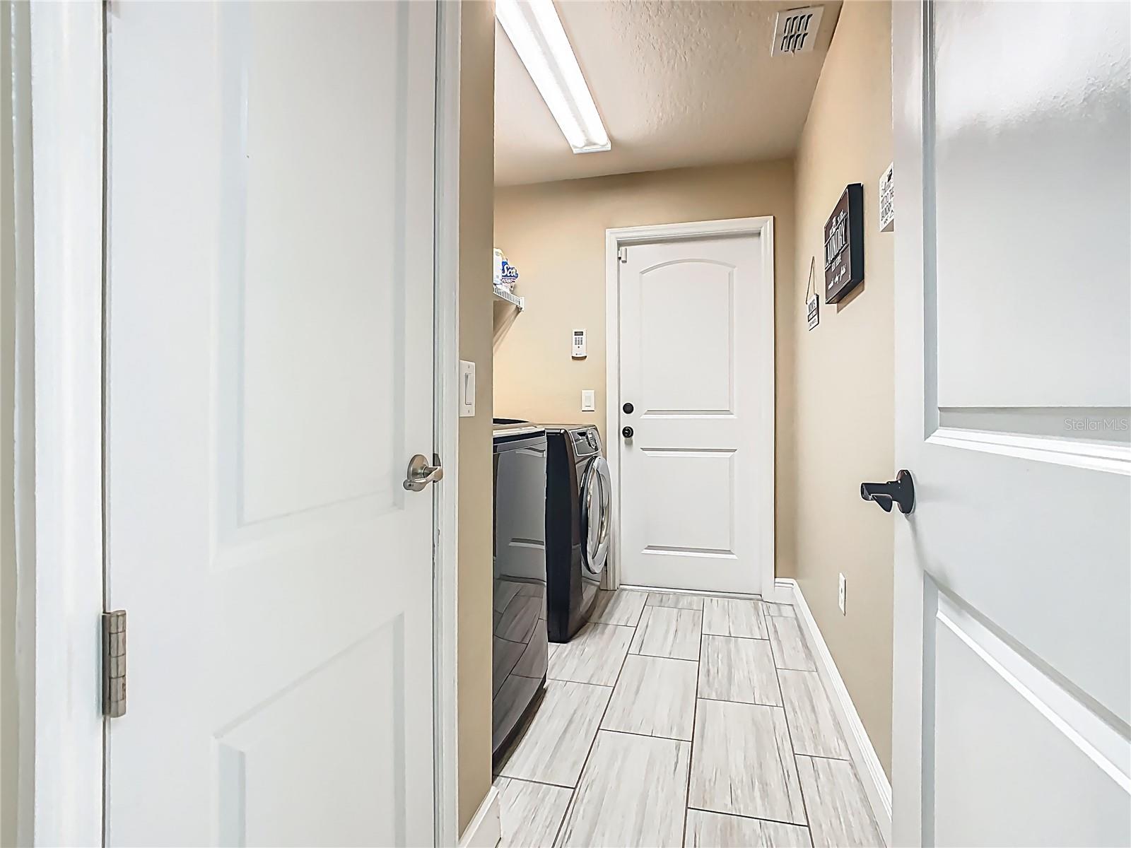 1803 N BLUE SKY BLVD