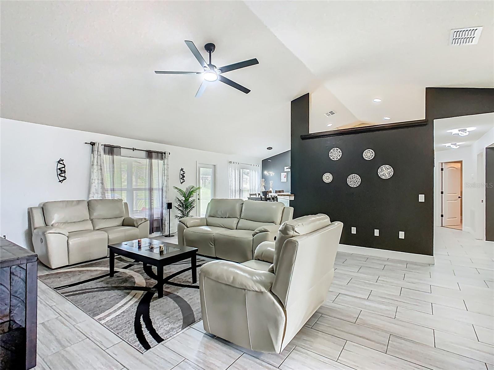 1803 N BLUE SKY BLVD