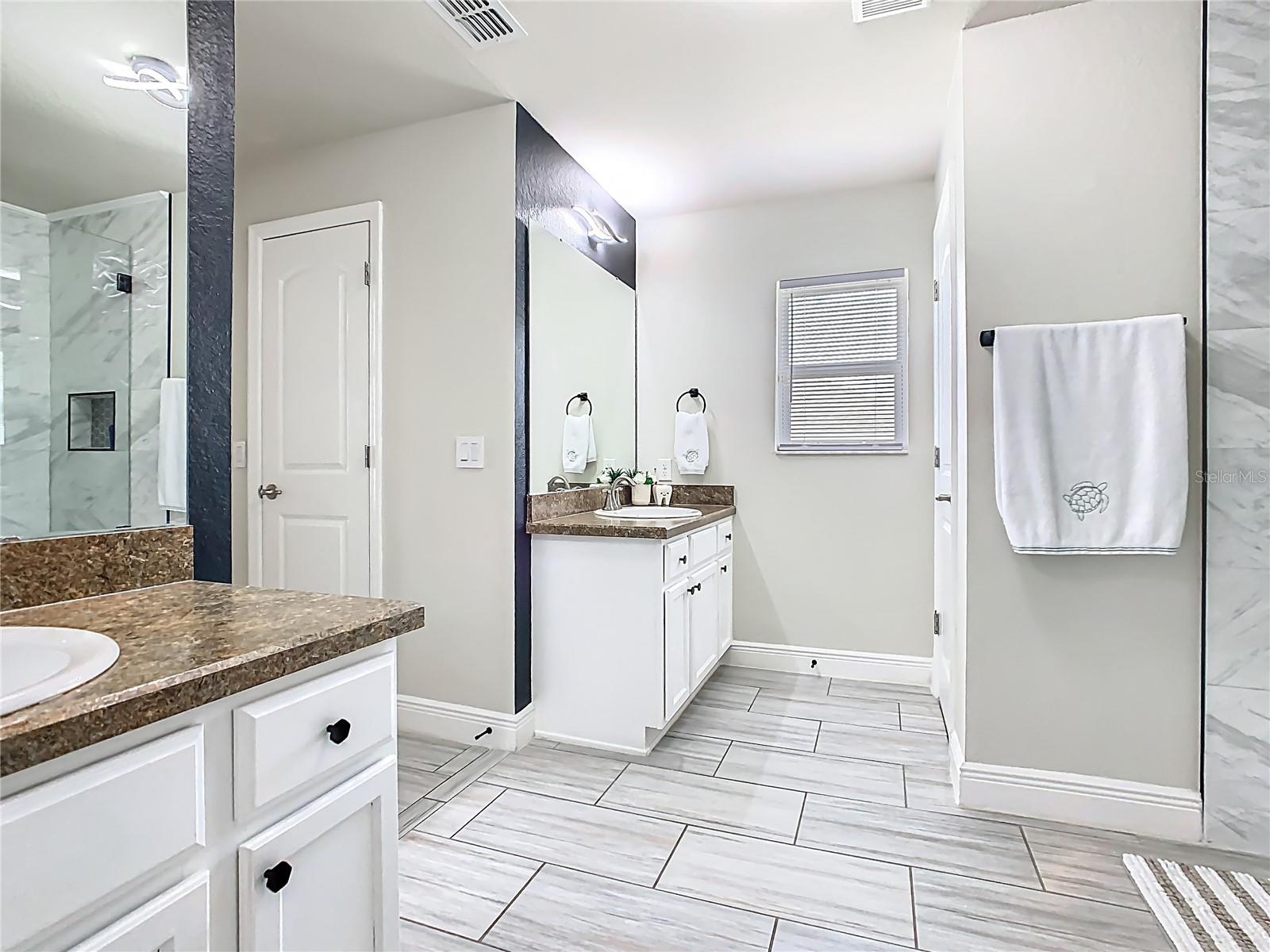 1803 N BLUE SKY BLVD