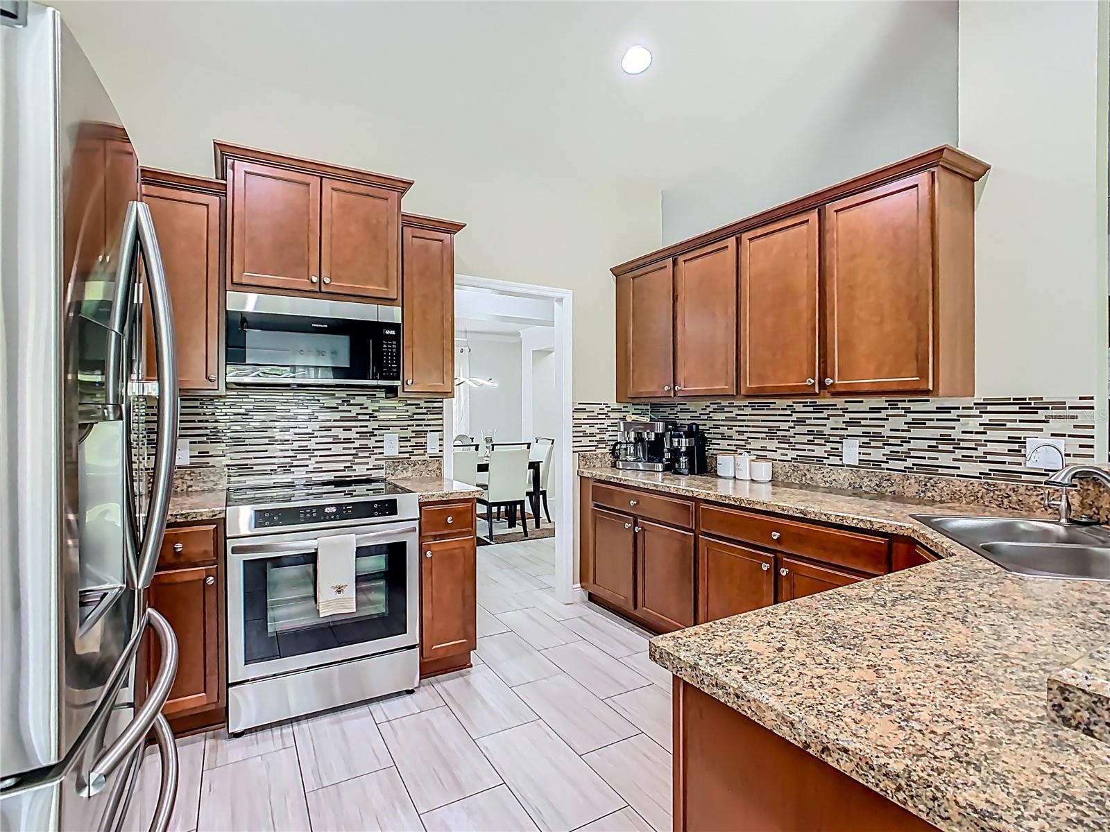 1803 N BLUE SKY BLVD