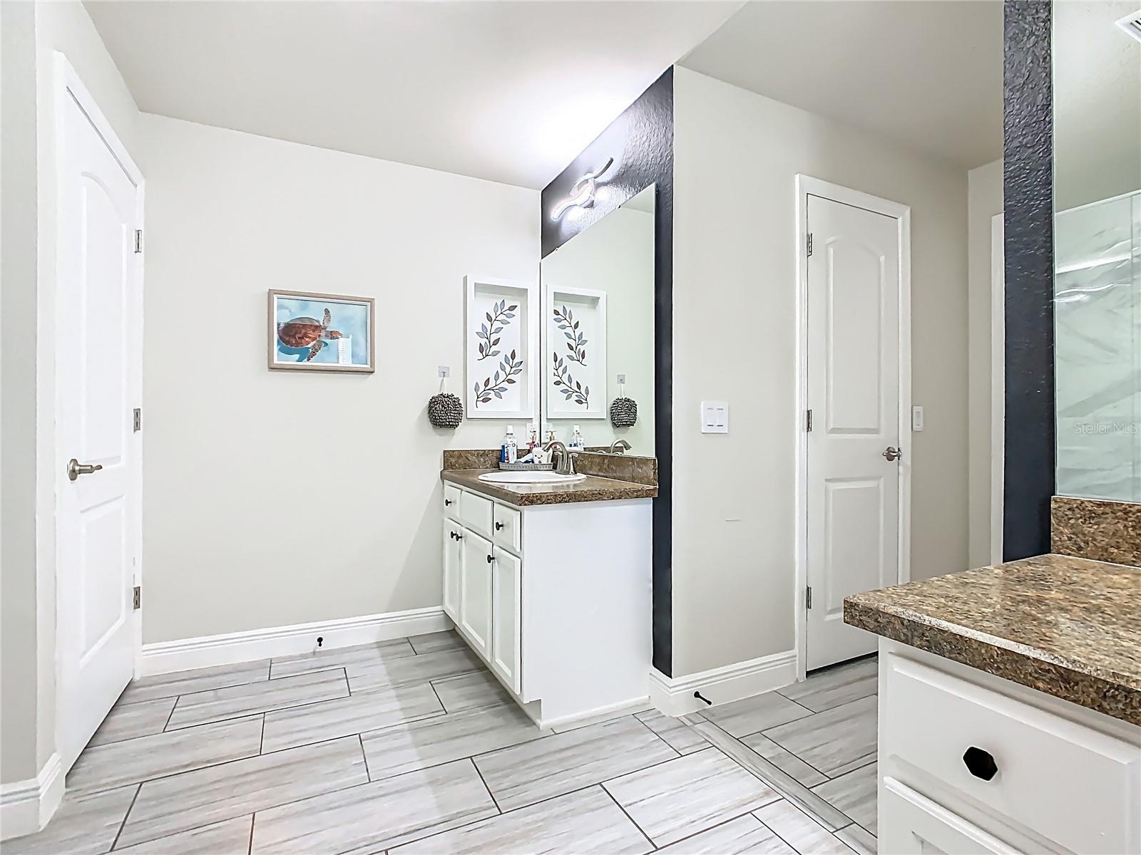 1803 N BLUE SKY BLVD