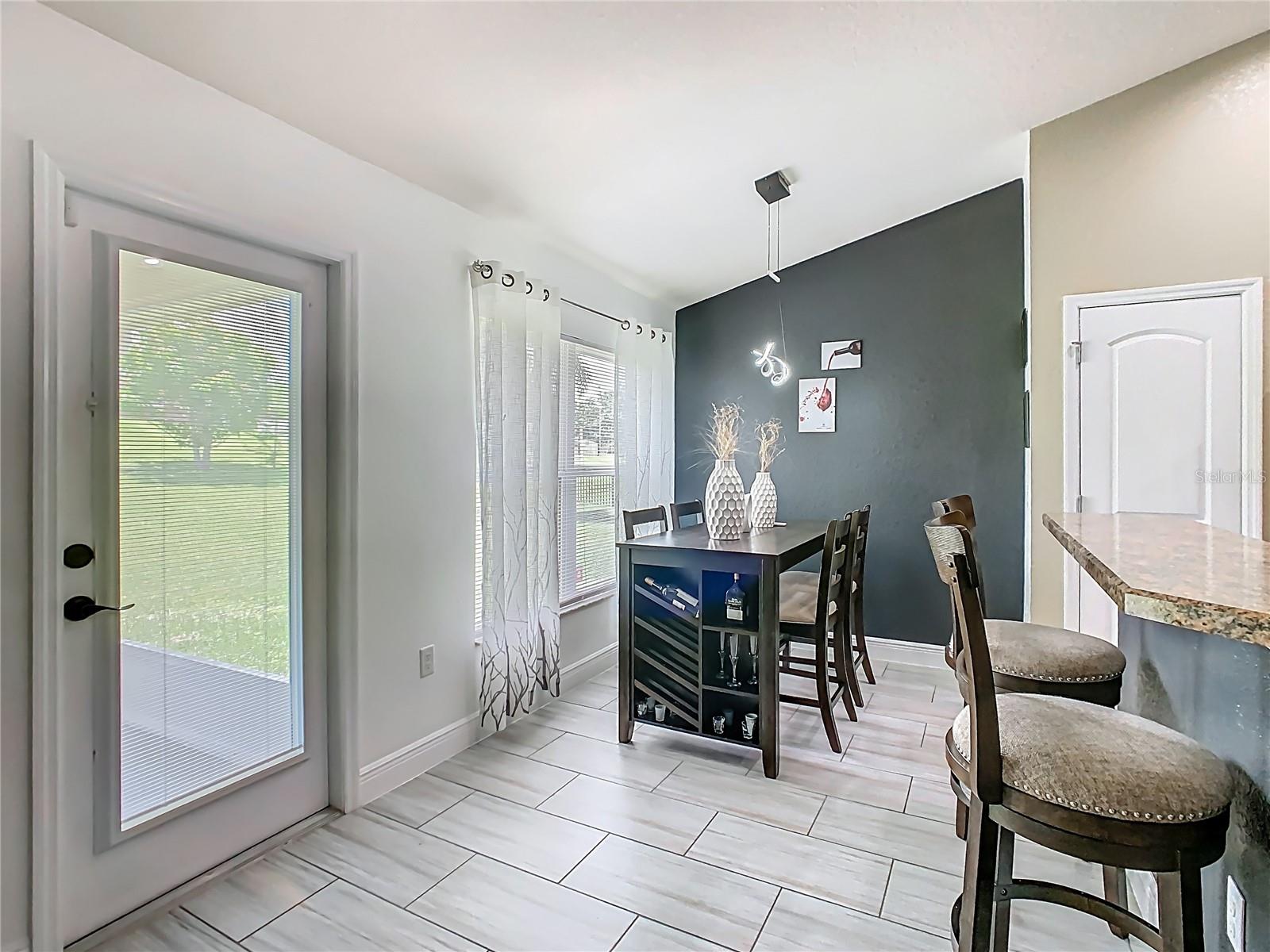 1803 N BLUE SKY BLVD