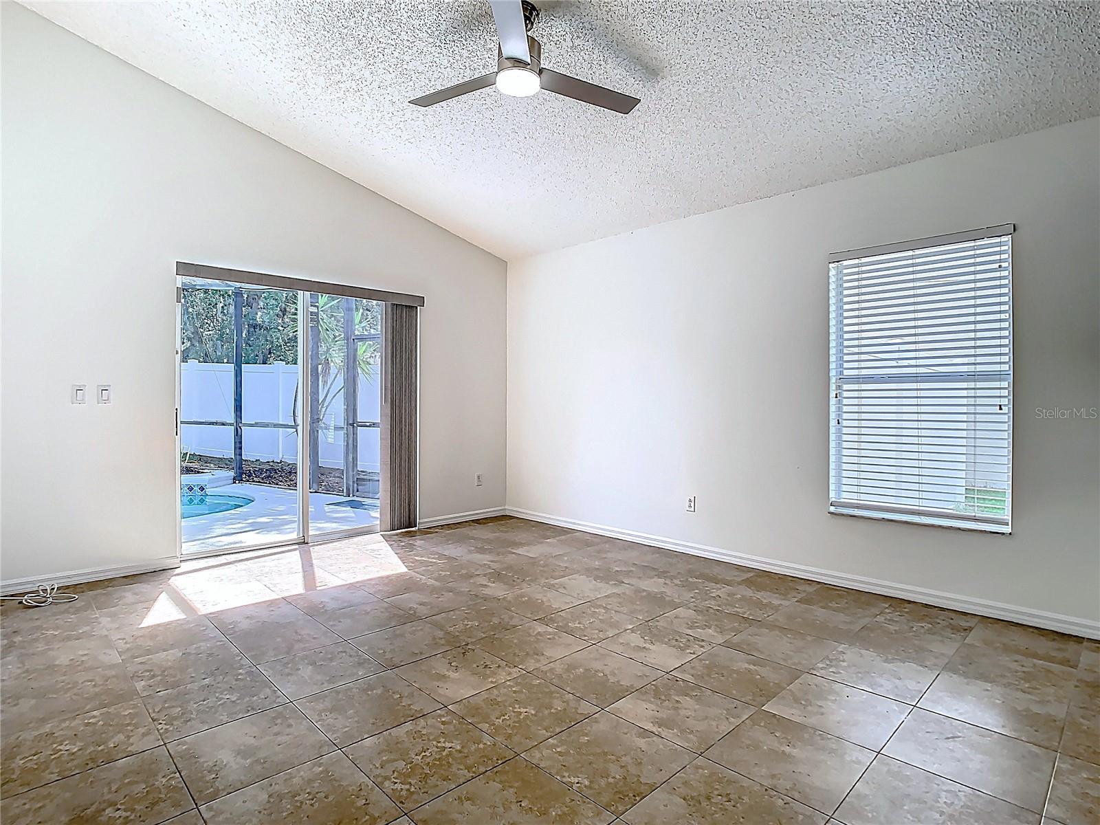 1851 HAMMOCK MOSS DR