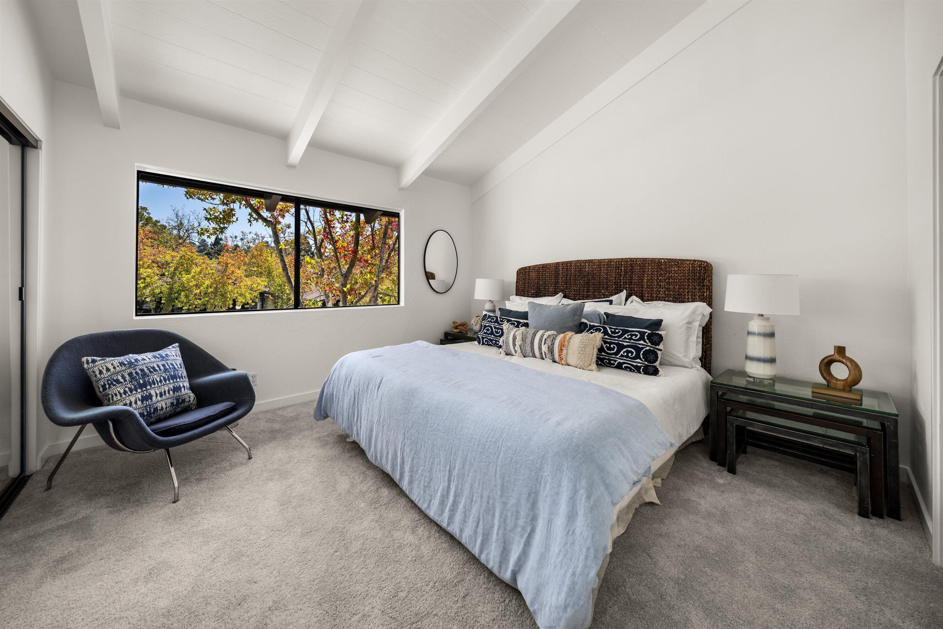 986 Miramonte Drive 6