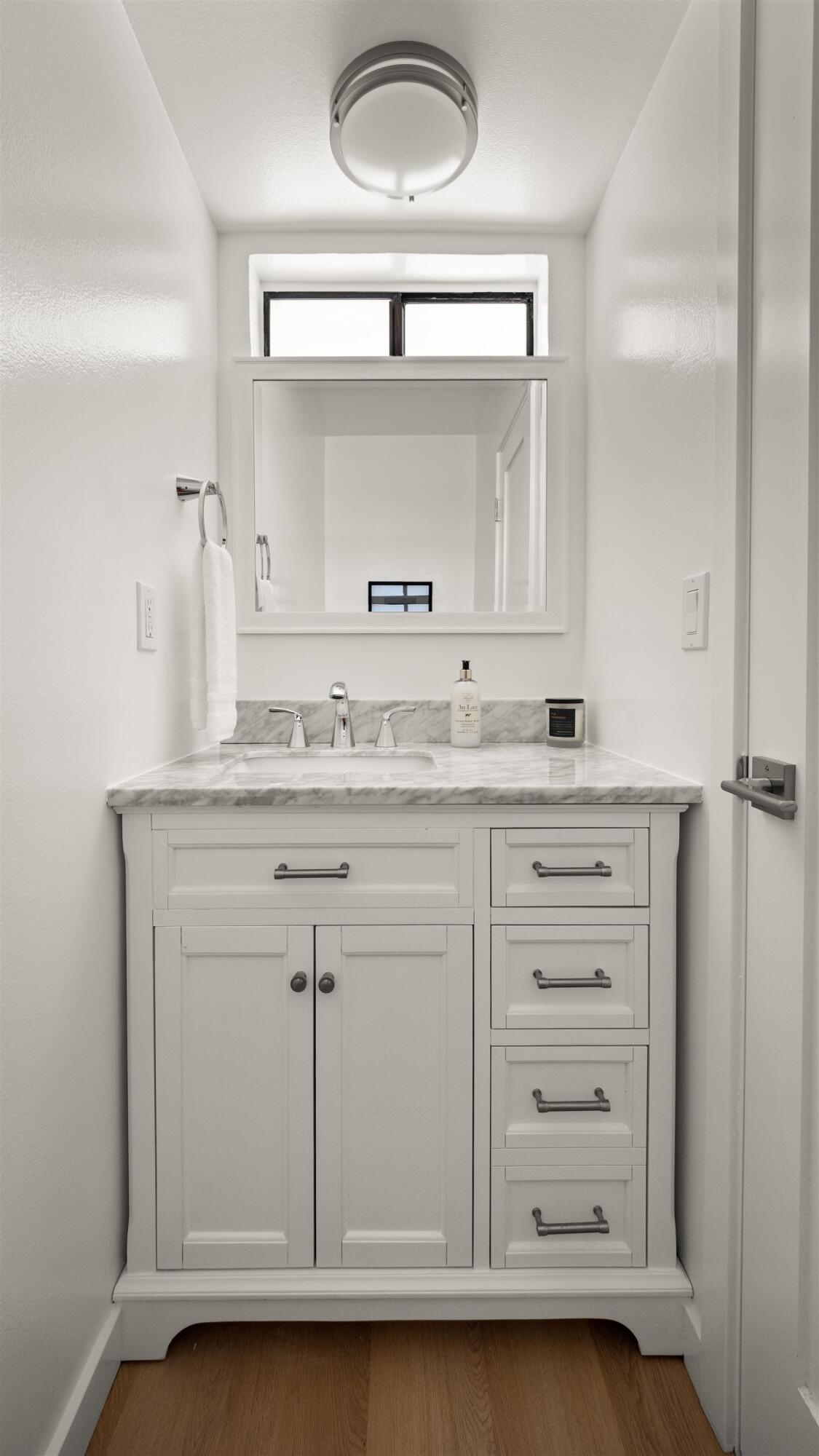 986 Miramonte Drive 6