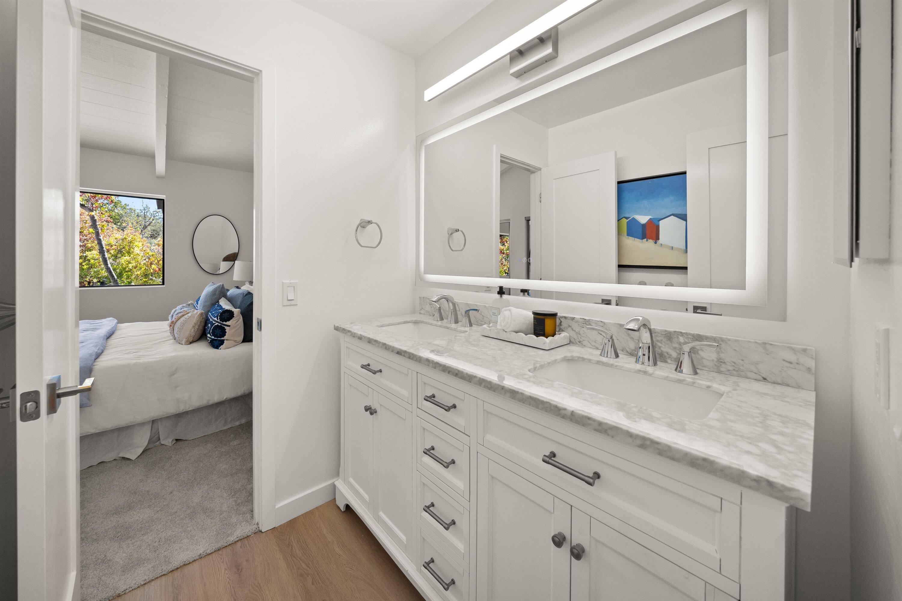 986 Miramonte Drive 6