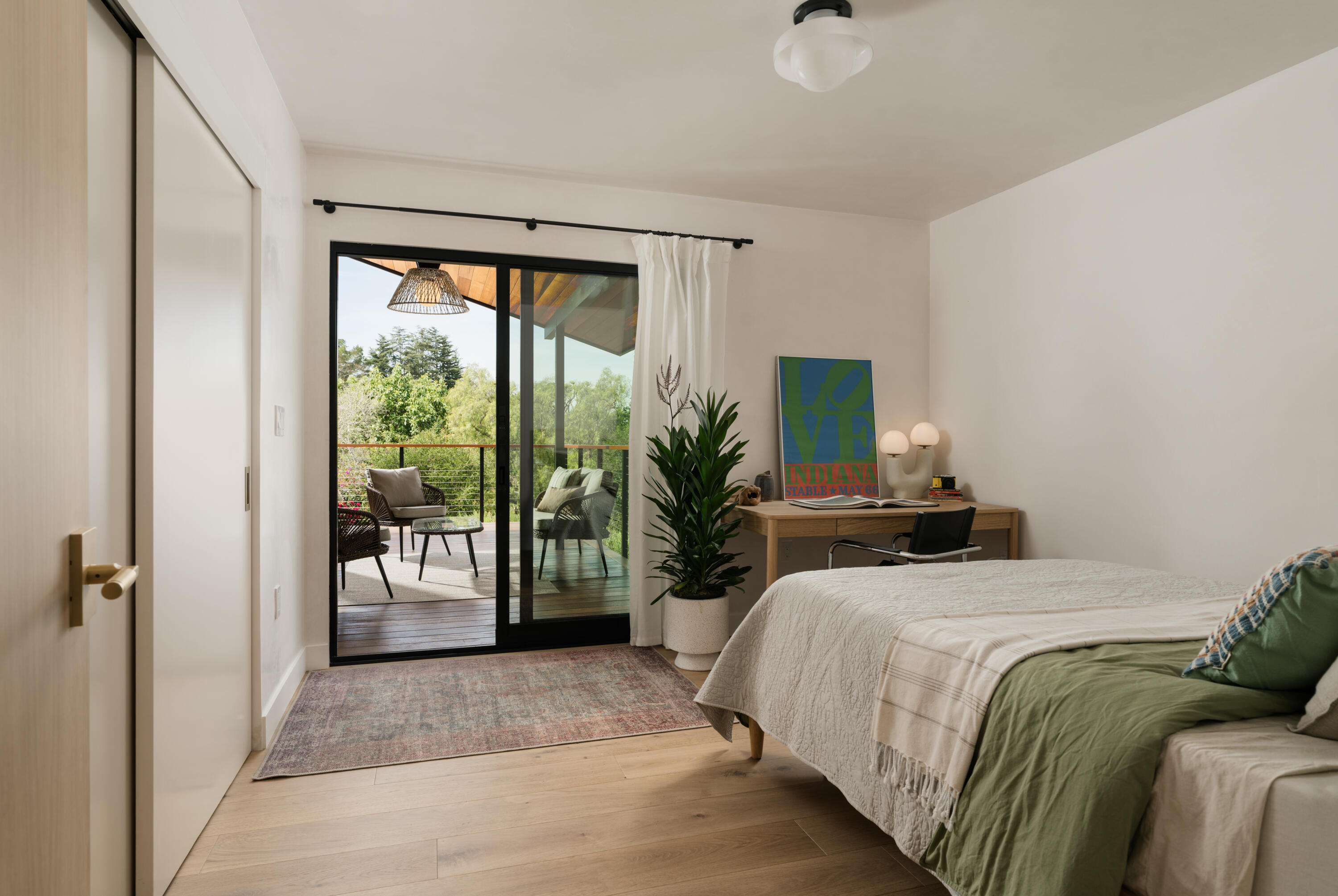 4055 Naranjo Drive