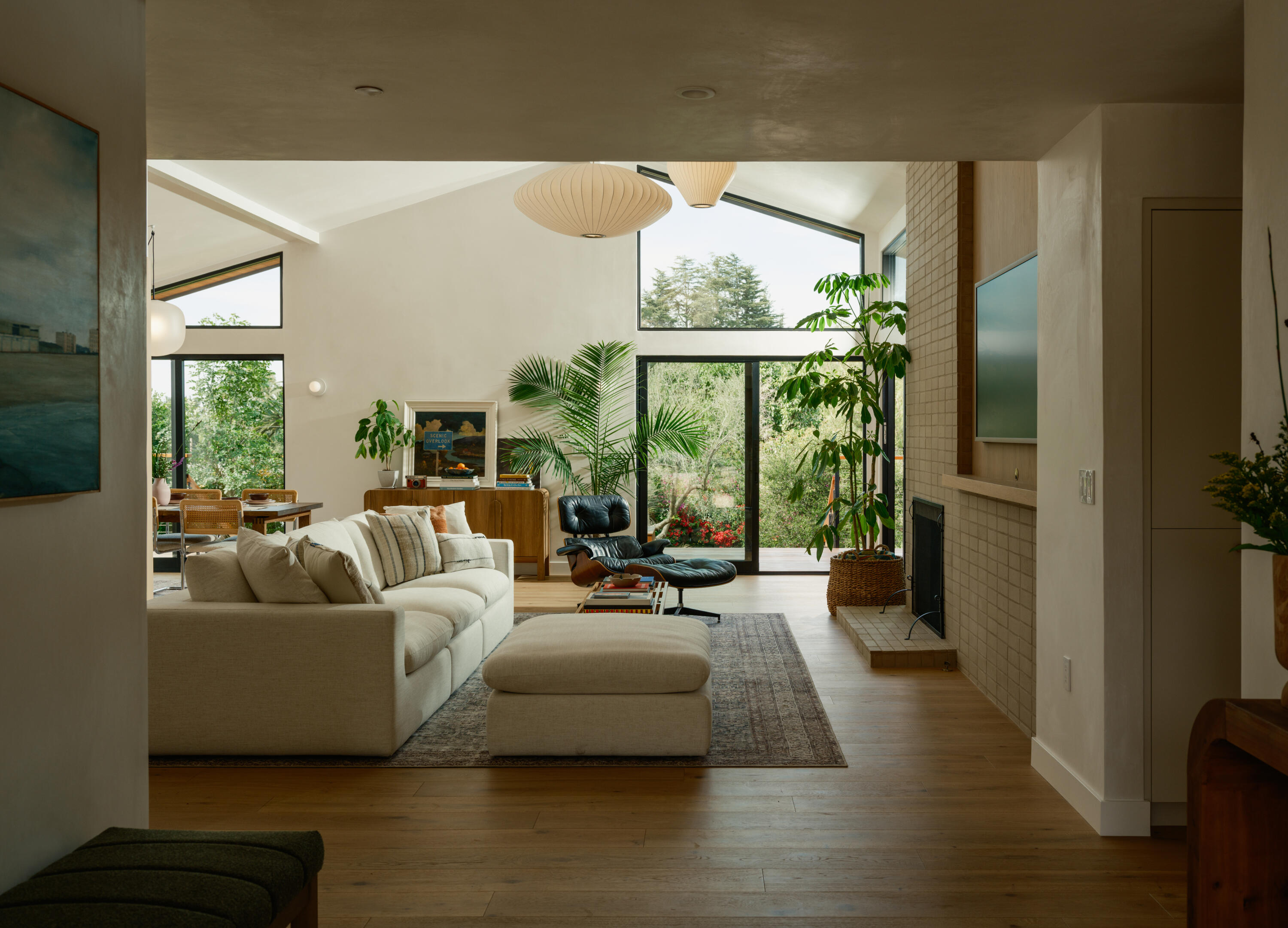 4055 Naranjo Drive