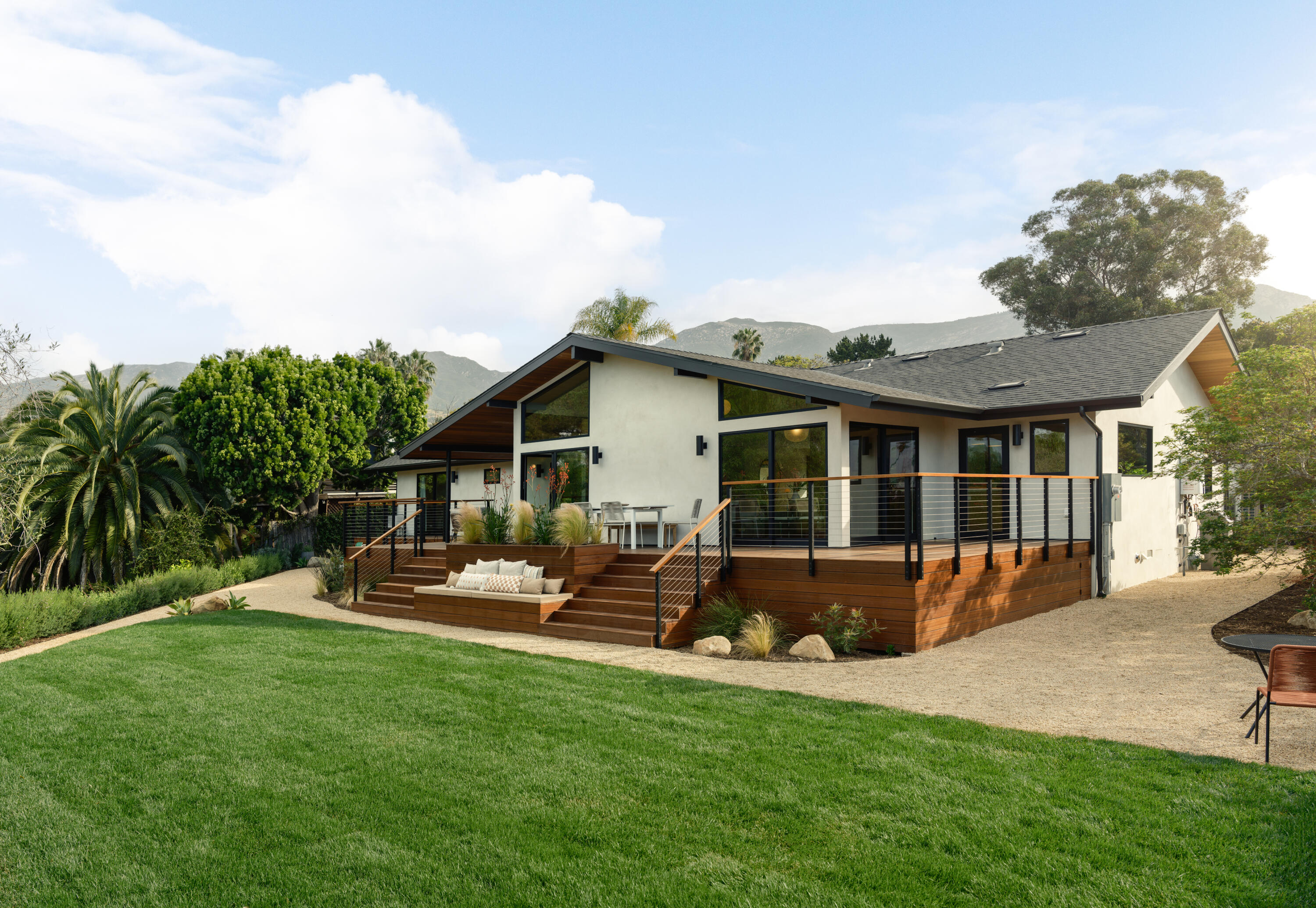 4055 Naranjo Drive