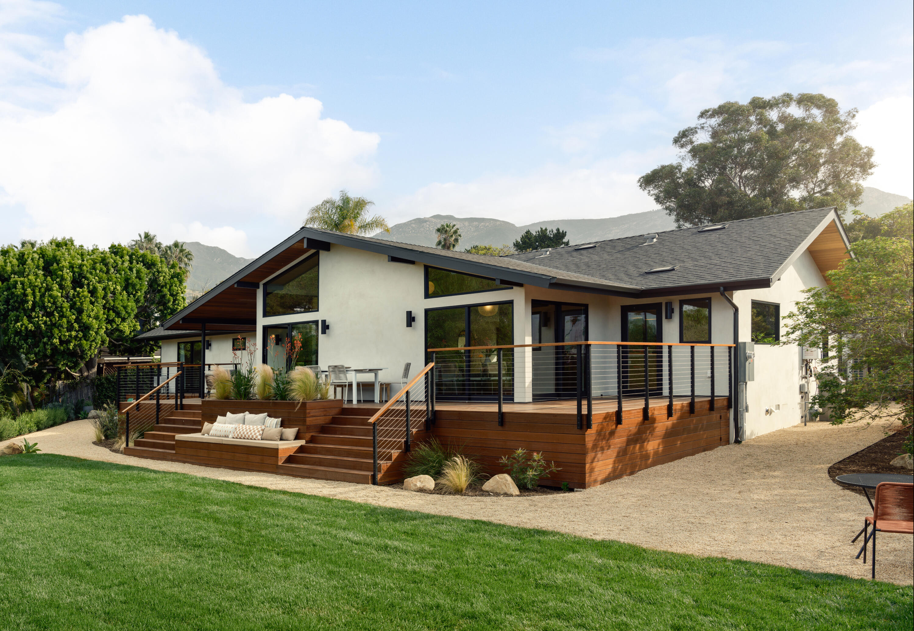 4055 Naranjo Drive