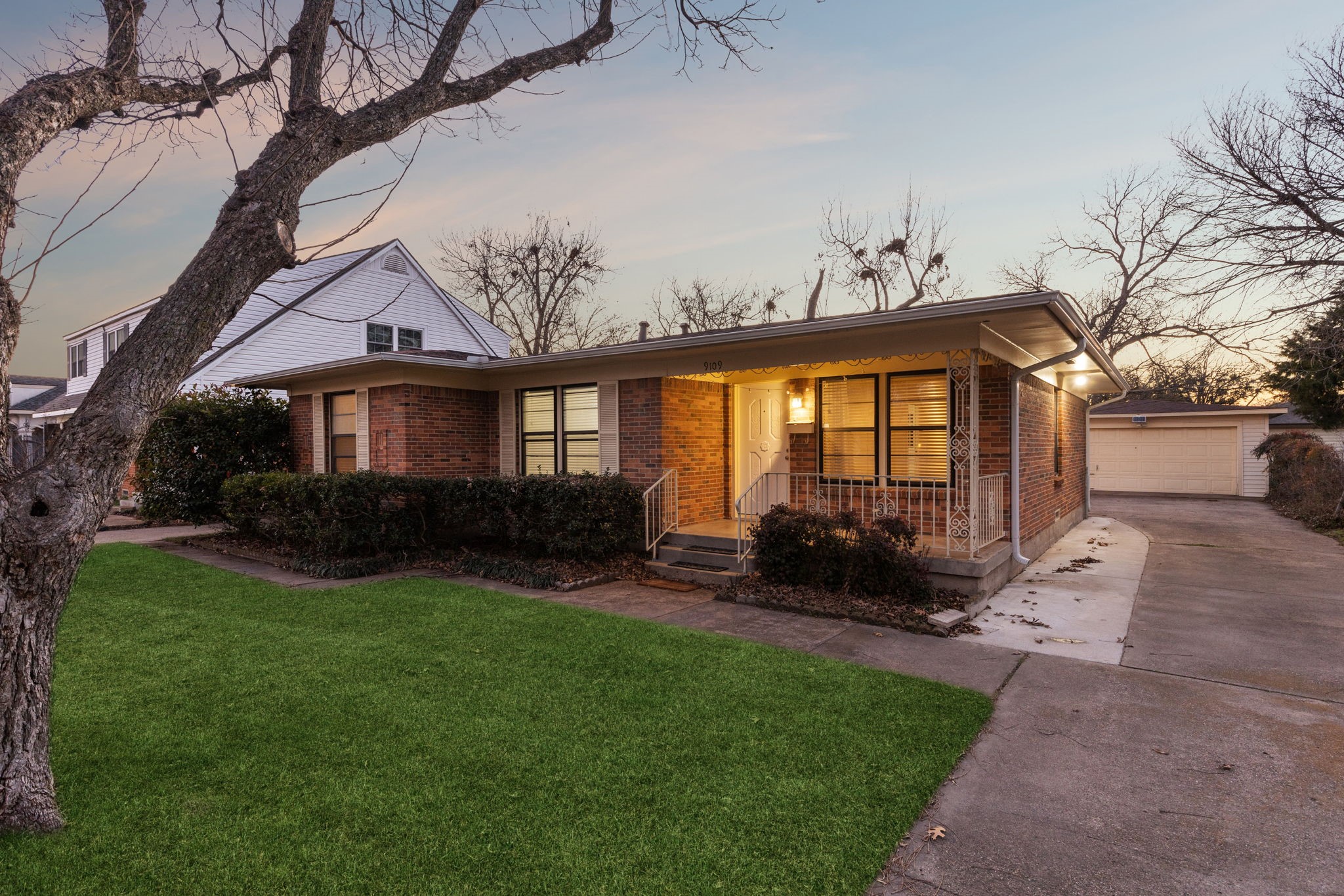 9109 Piper Lane